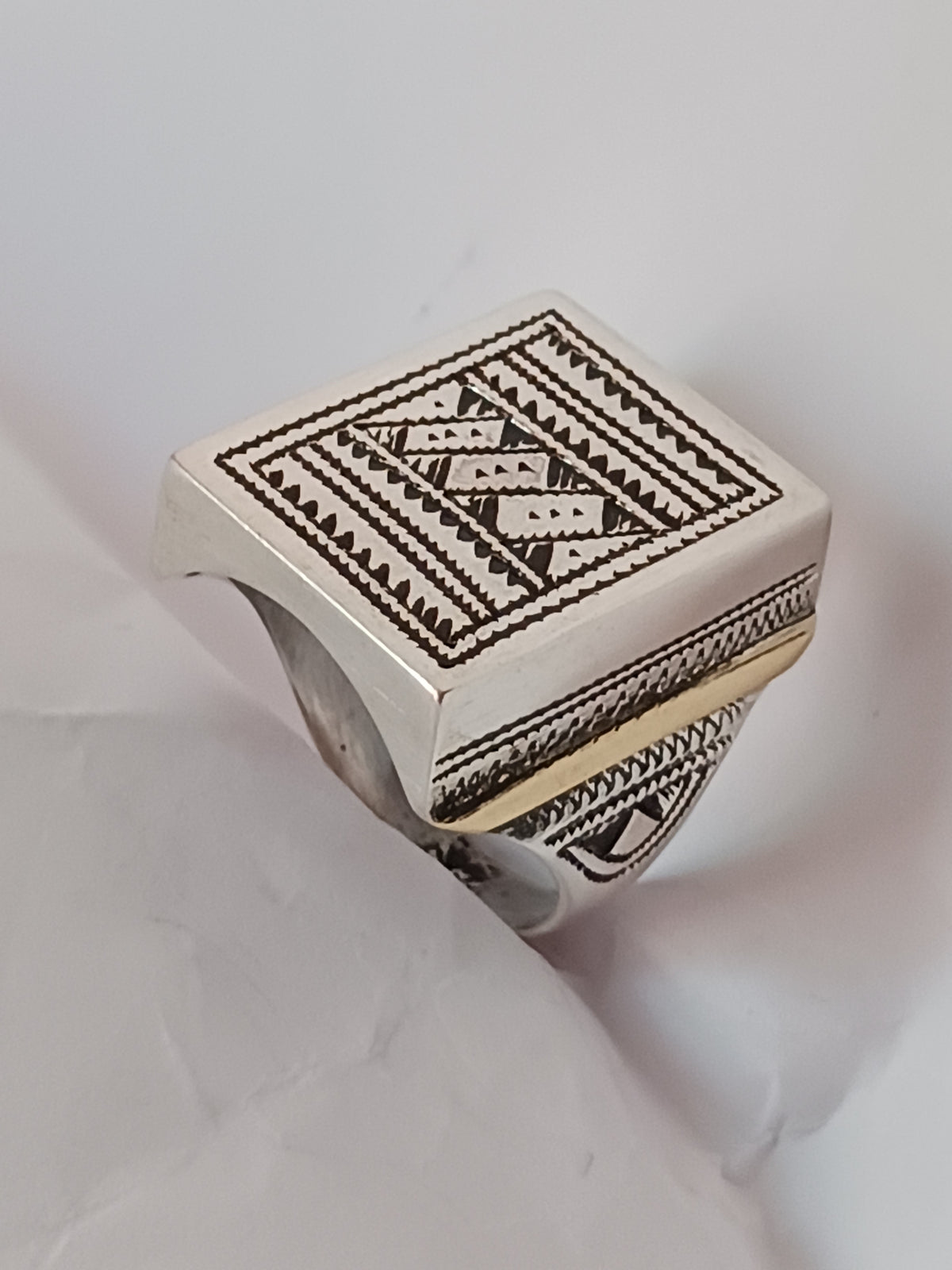 Bague touareg en argent massif