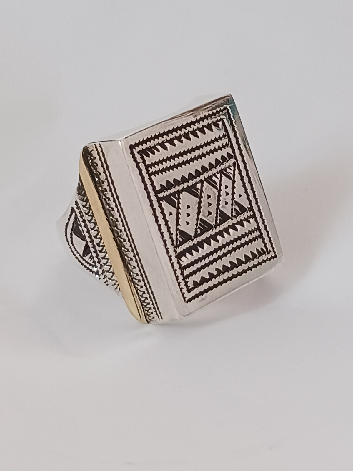 Bague touareg en argent massif