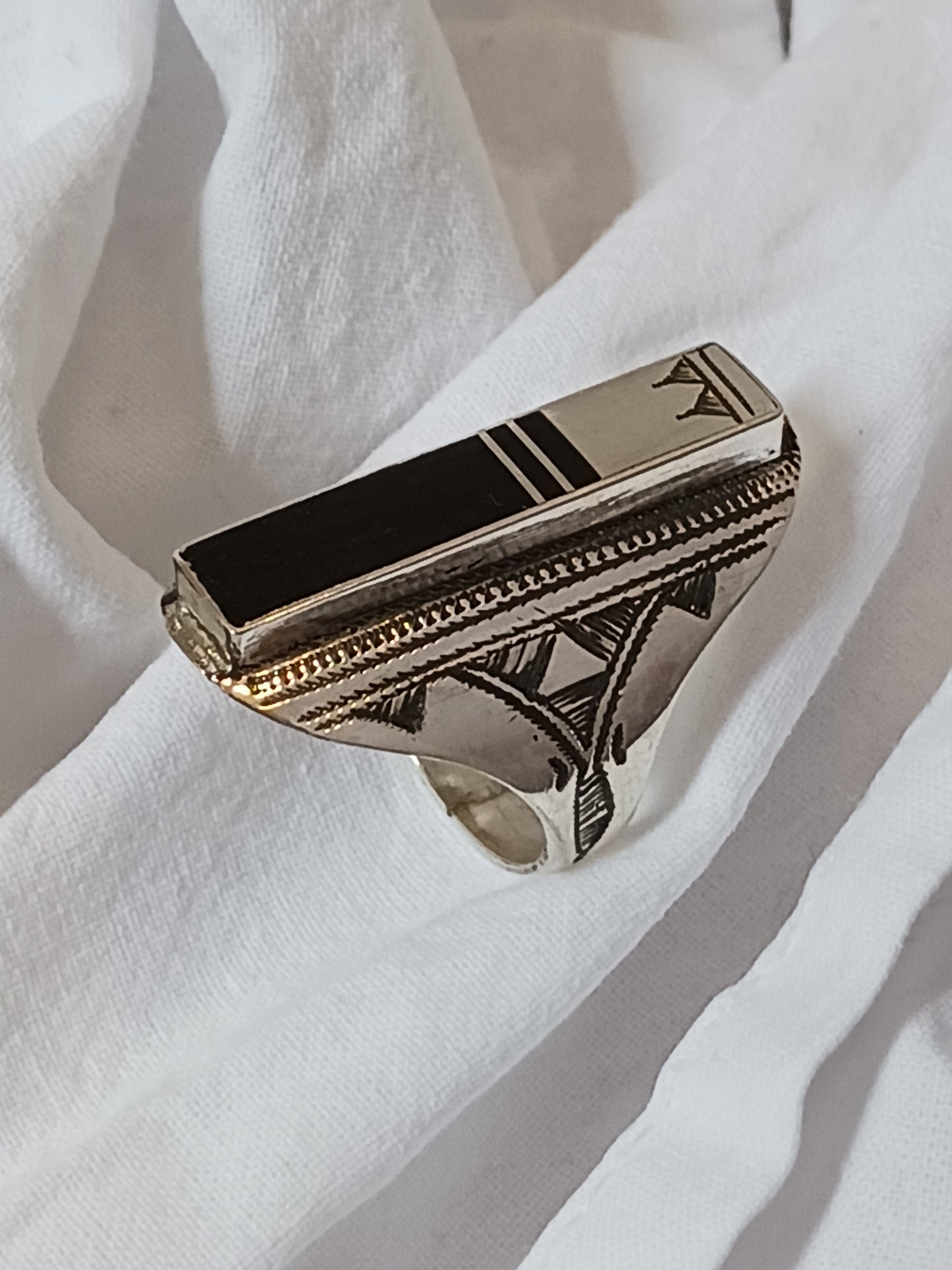 Bague touareg en argent massif