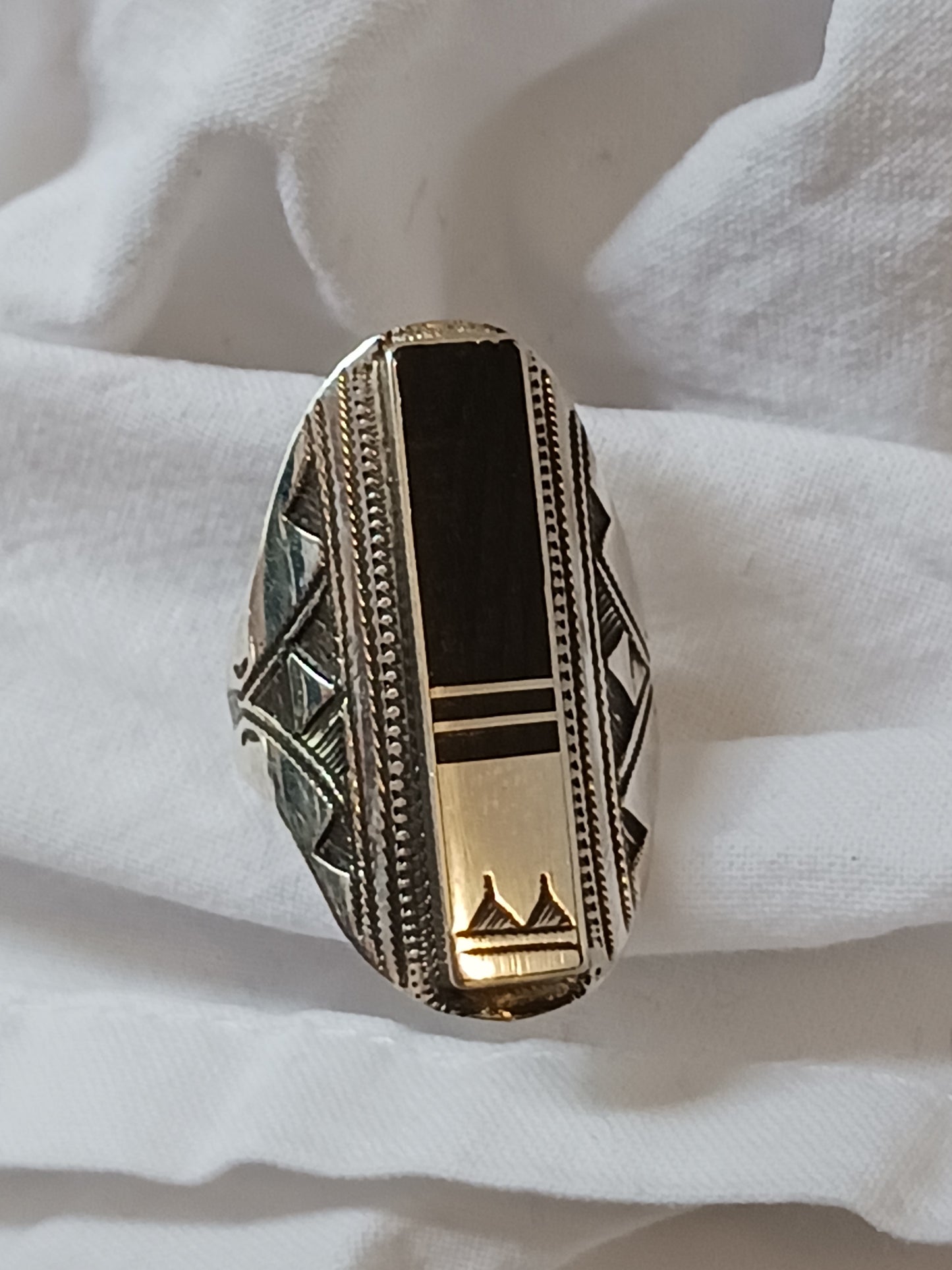 Bague touareg en argent massif