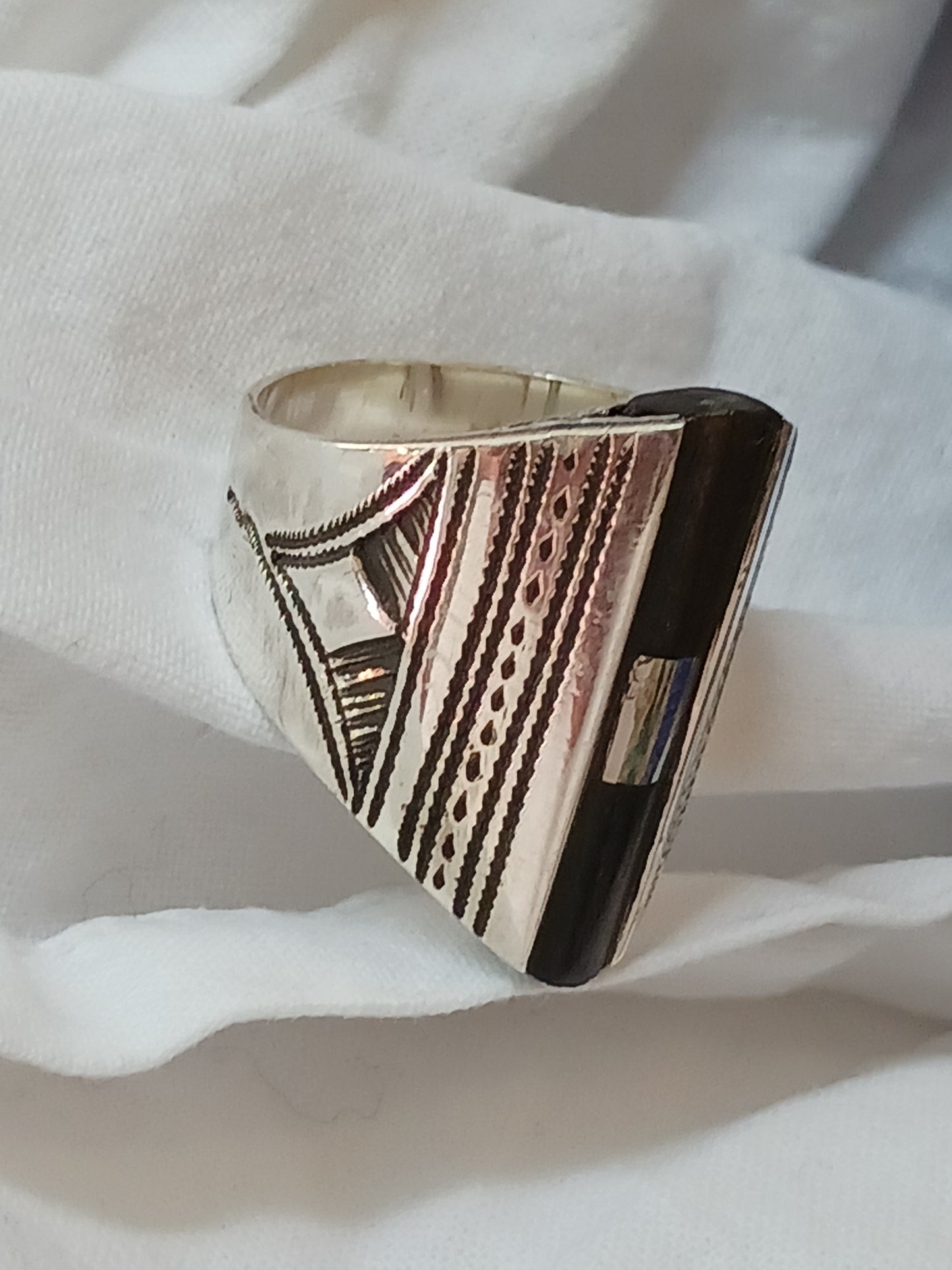 Bague touareg en argent massif