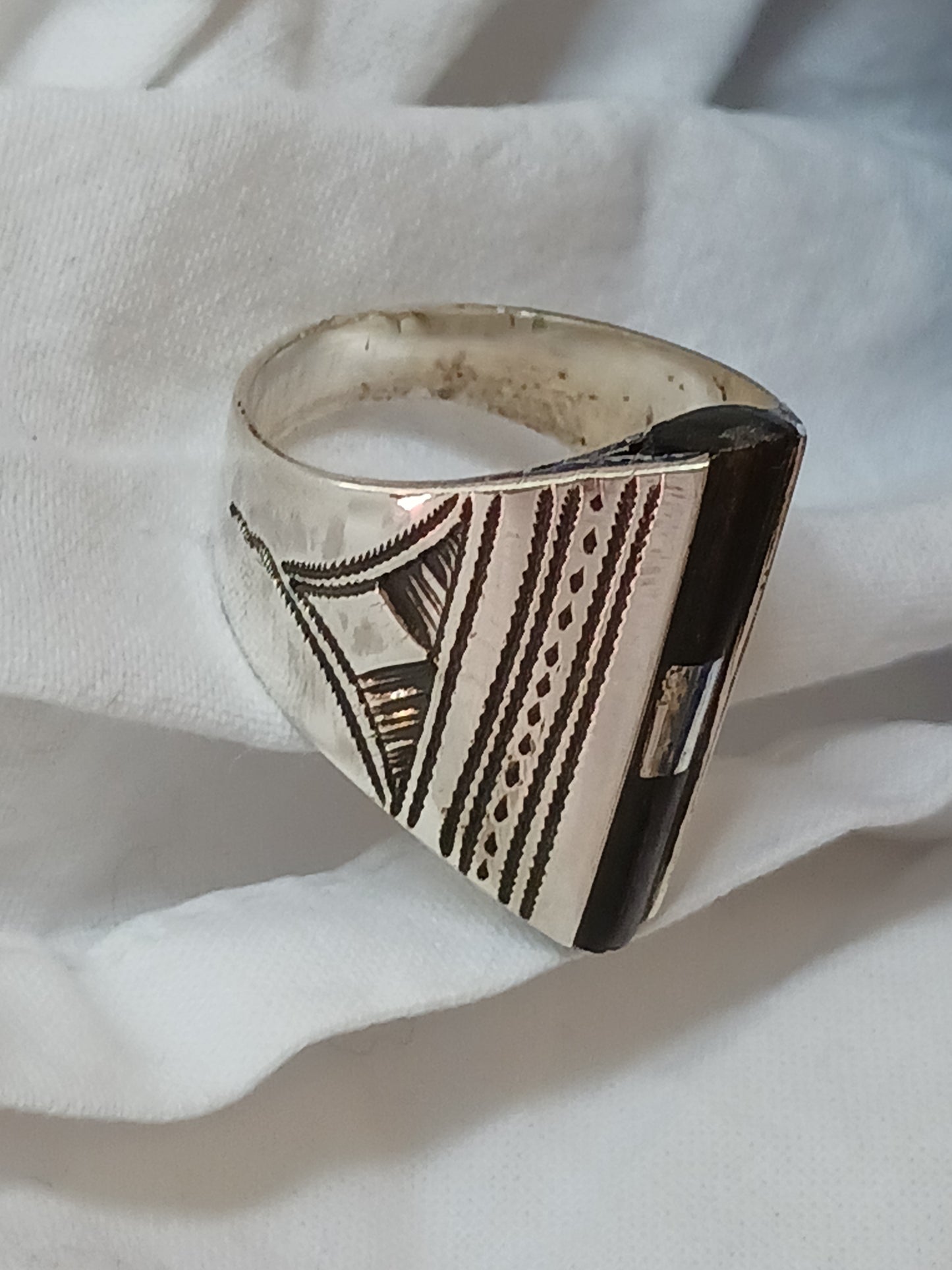 Bague touareg en argent massif