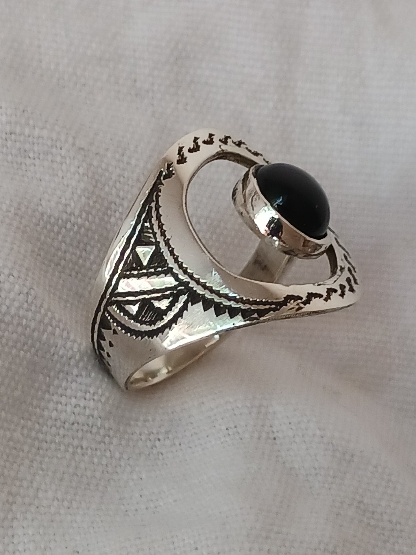 Bague touareg en argent massif