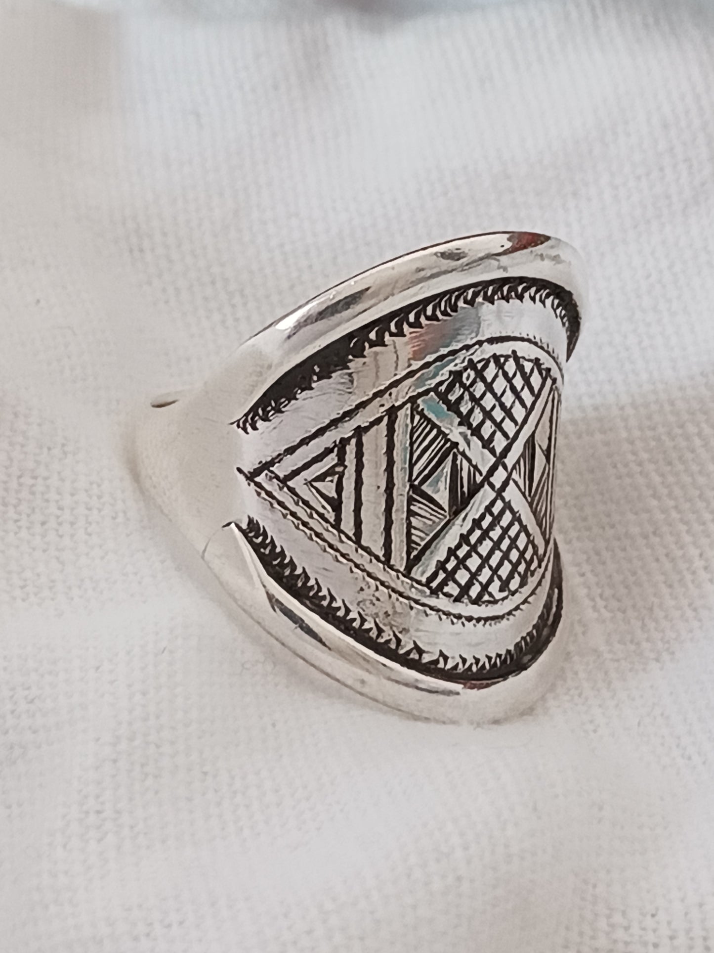 Bague touareg en argent massif
