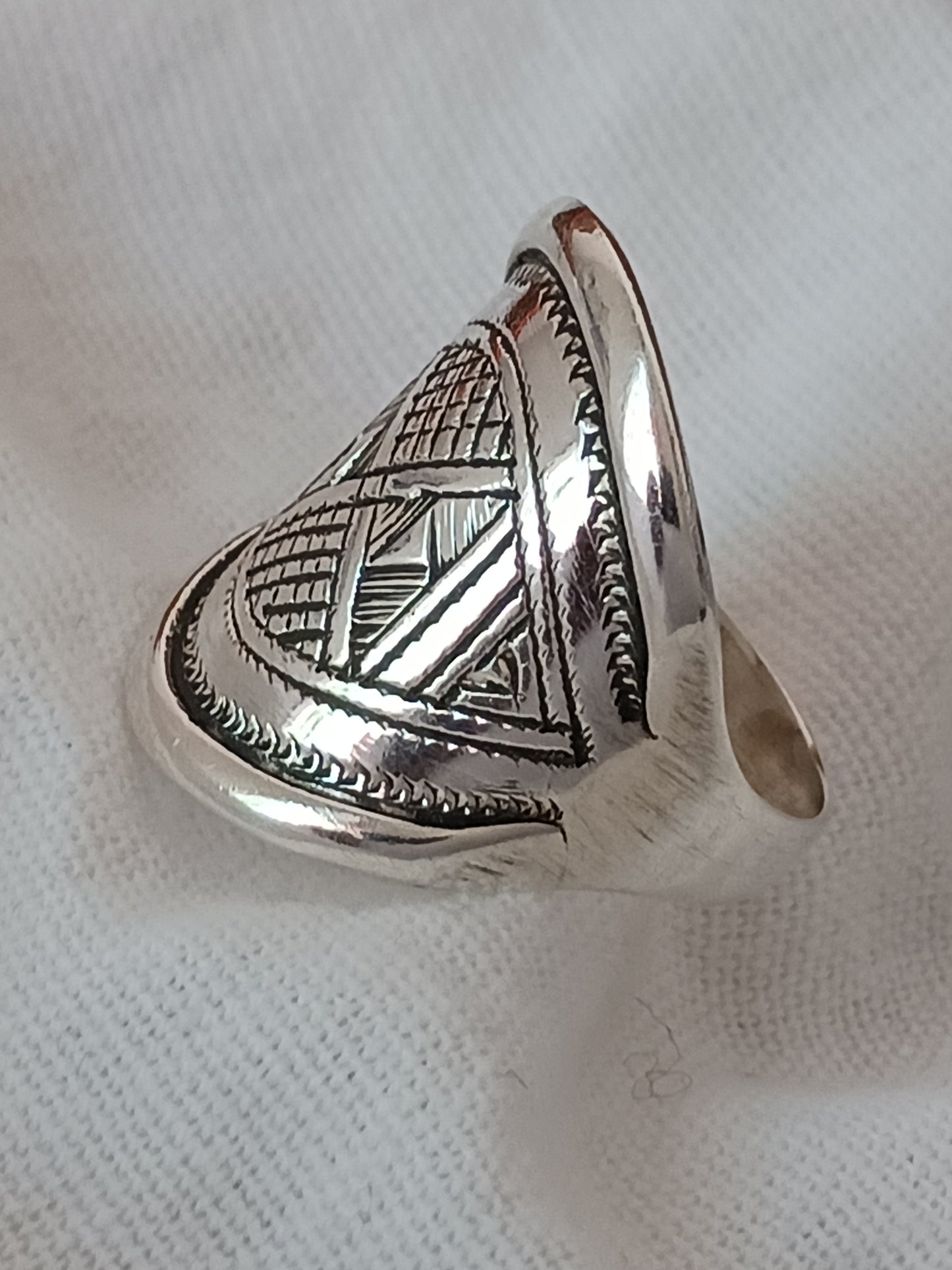 Bague touareg en argent massif