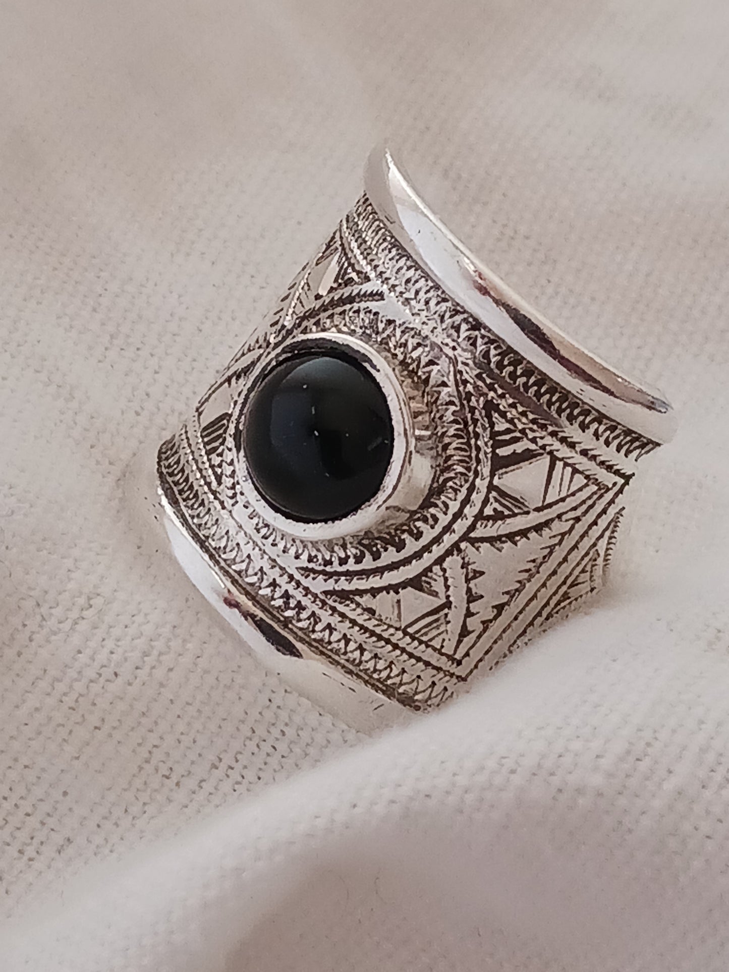 Bague touareg en argent massif