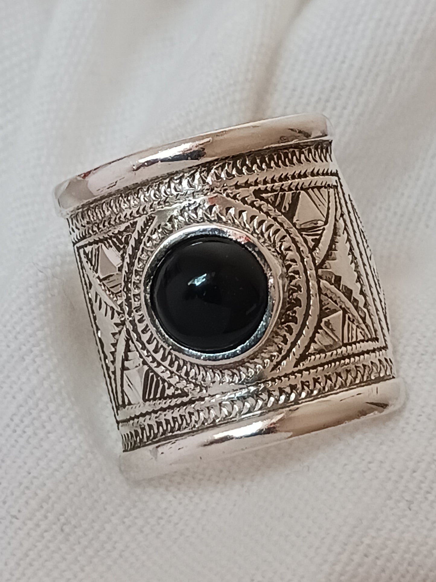 Bague touareg en argent massif