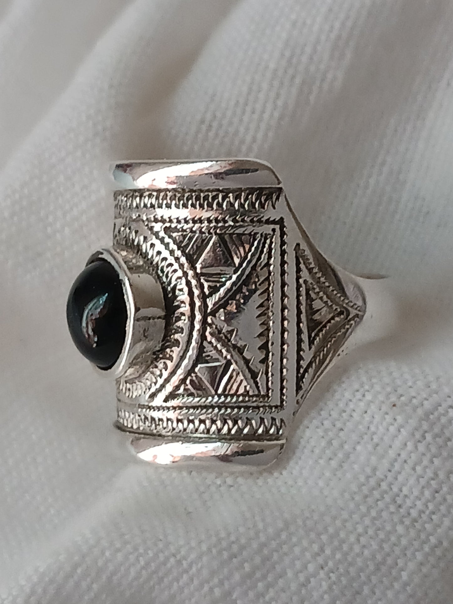 Bague touareg en argent massif