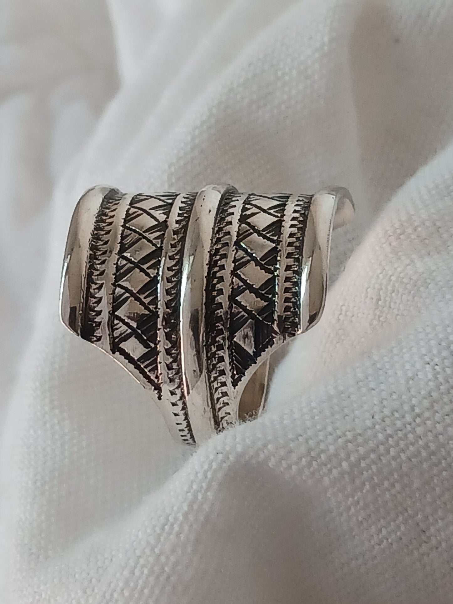 Bague touareg en argent massif