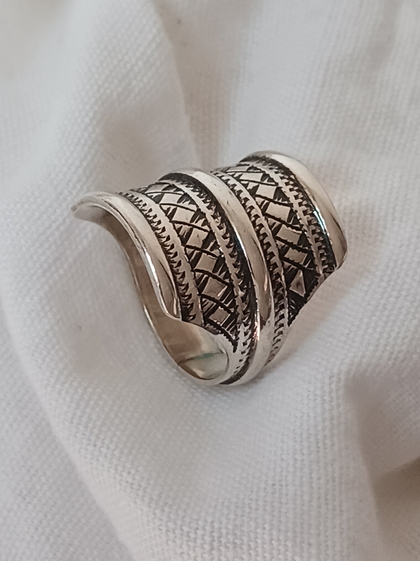 Bague touareg en argent massif
