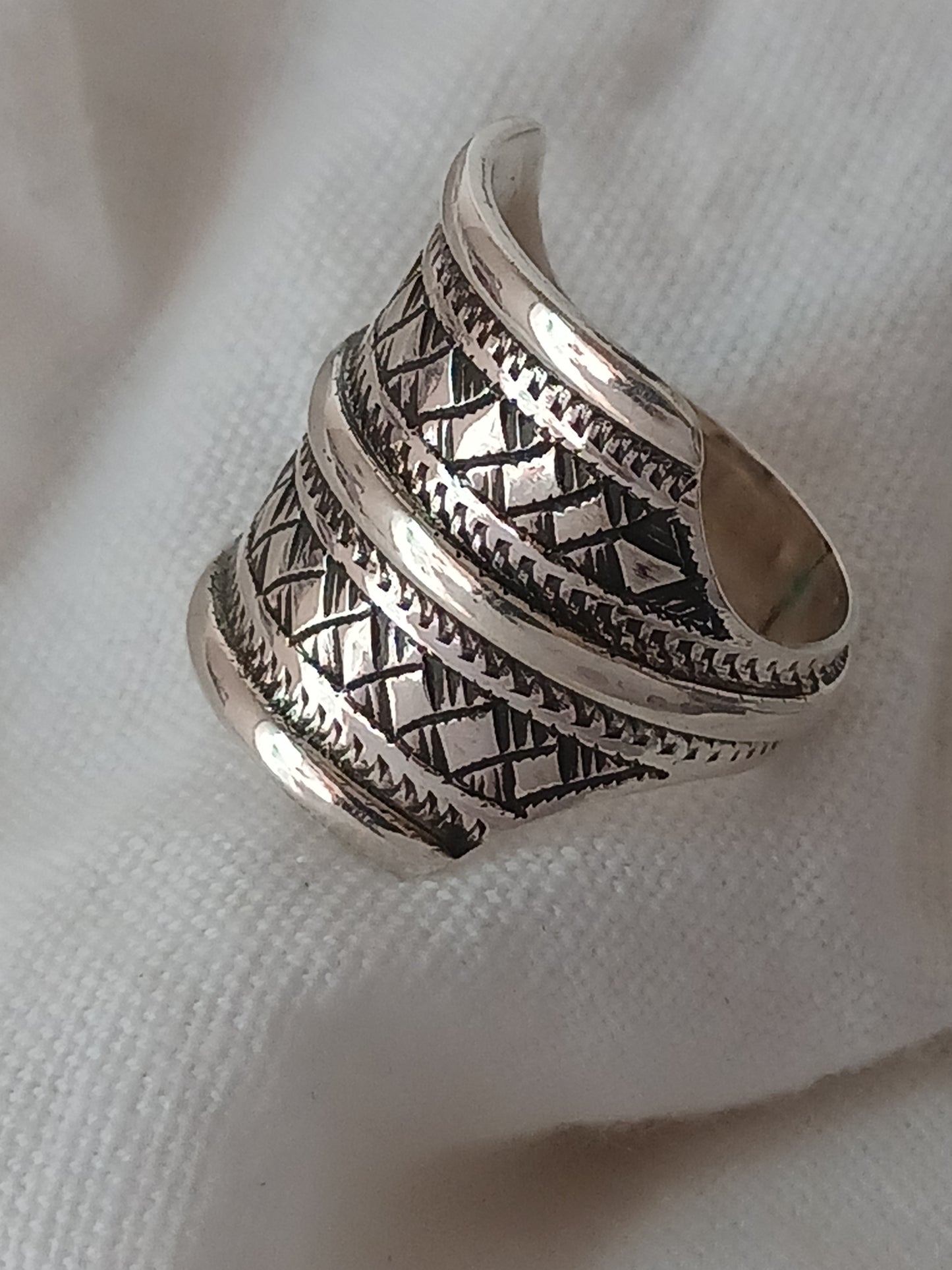 Bague touareg en argent massif