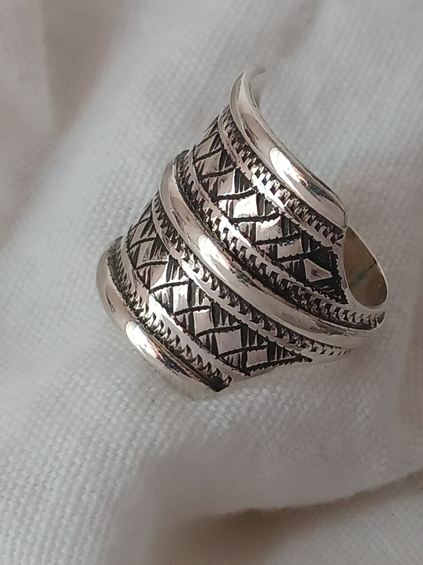 Bague touareg en argent massif
