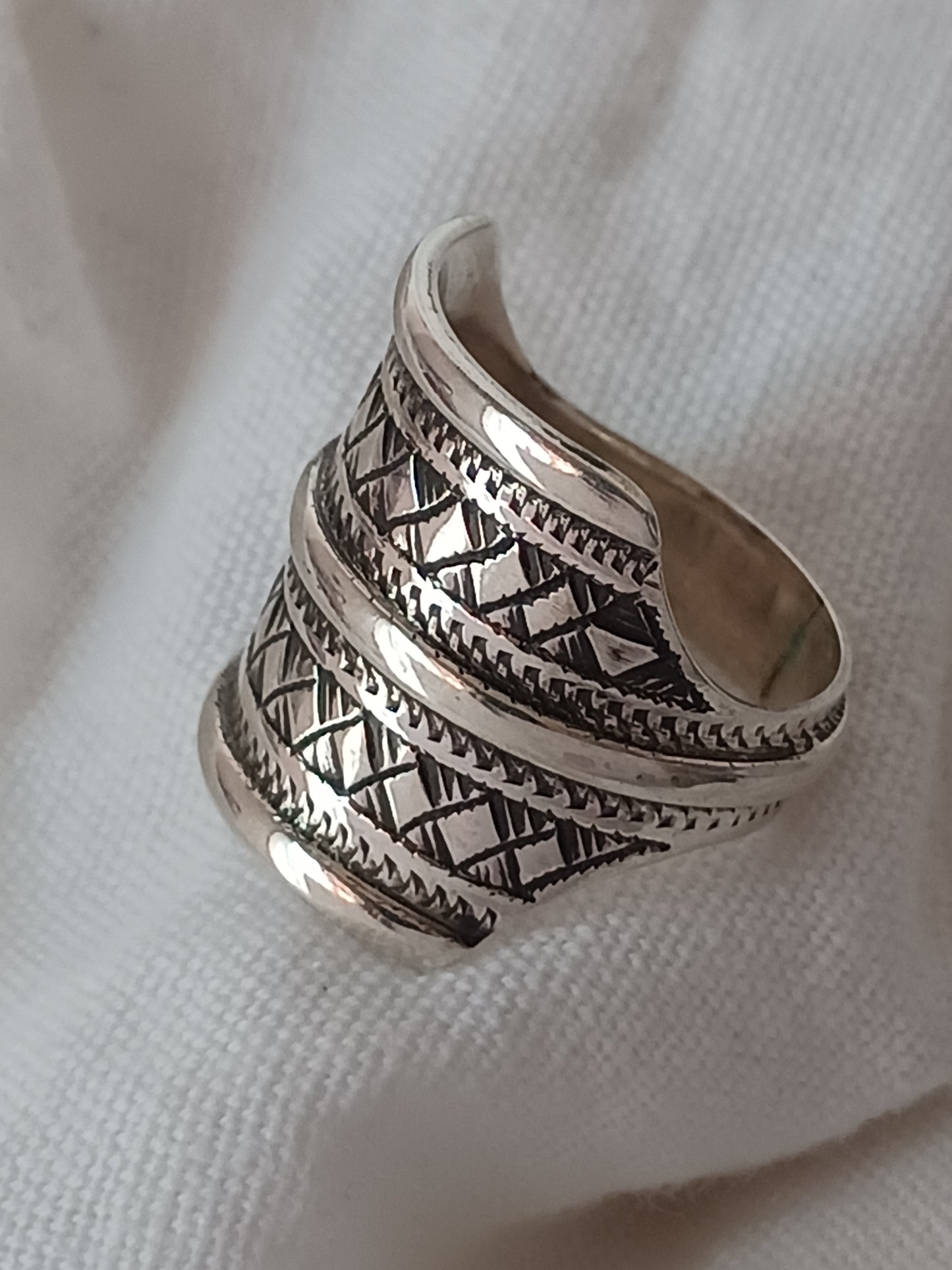 Bague touareg en argent massif