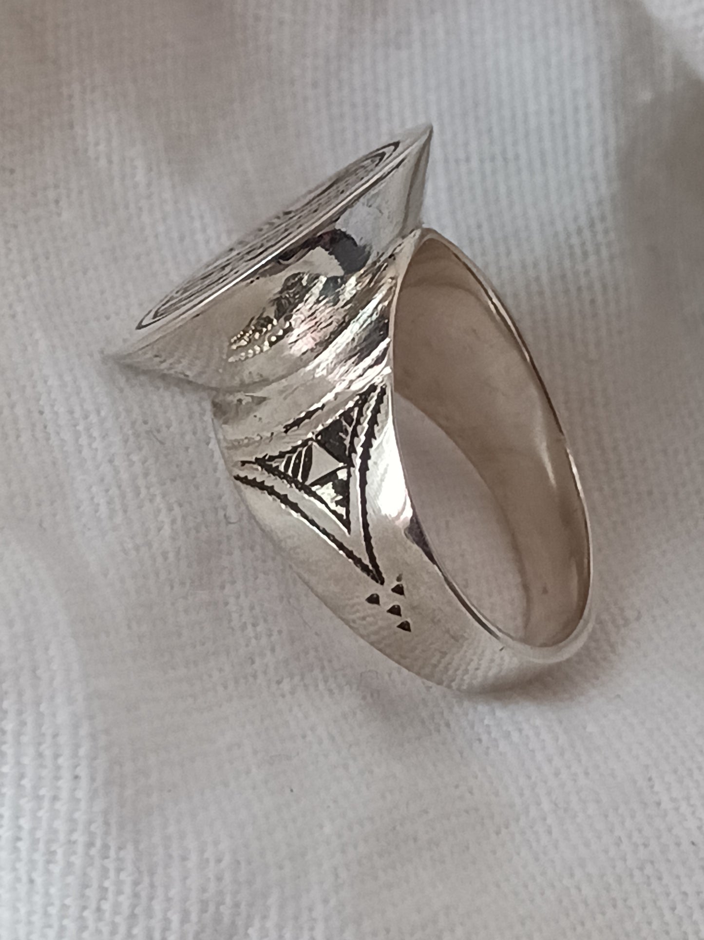Bague touareg en argent massif