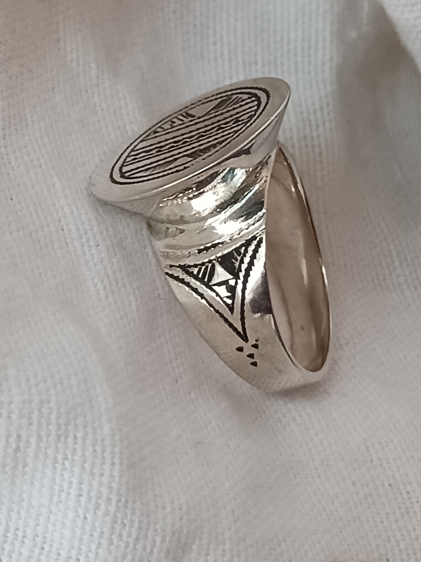 Bague touareg en argent massif