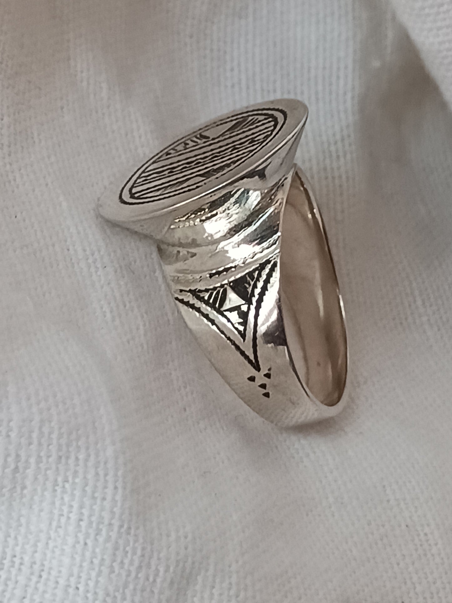 Bague touareg en argent massif