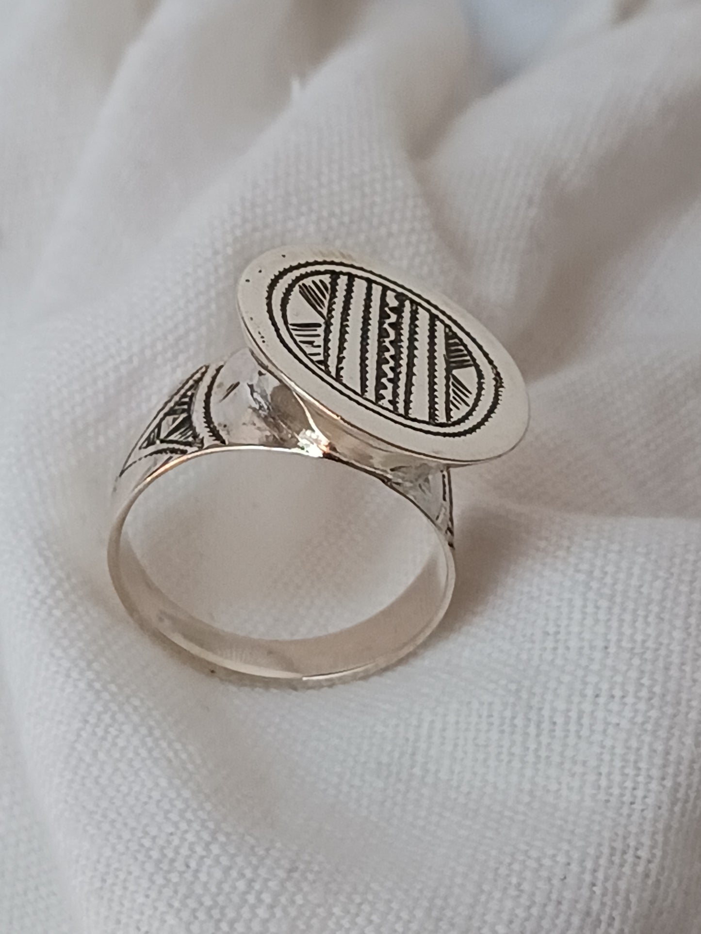 Bague touareg en argent massif