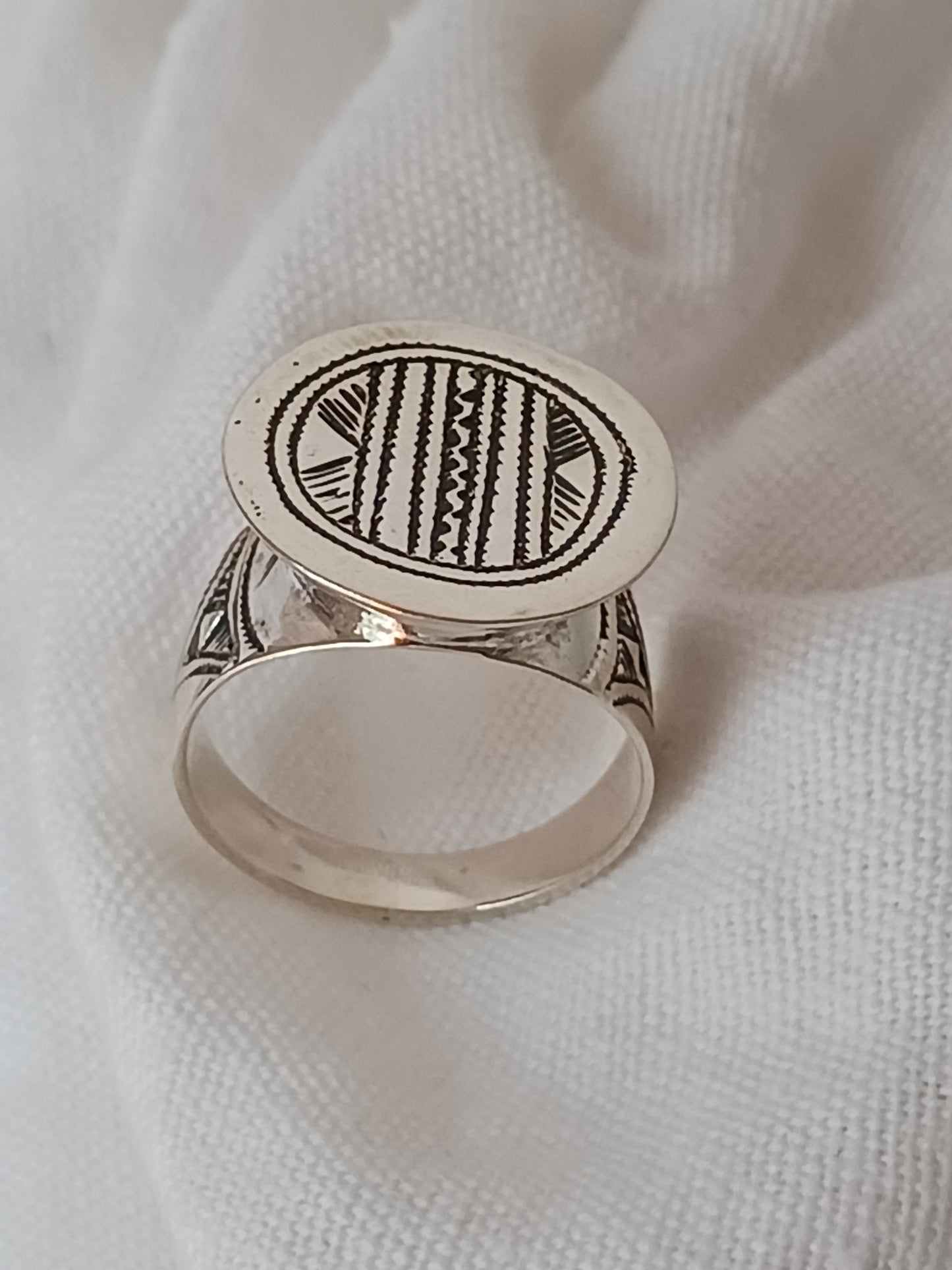 Bague touareg en argent massif