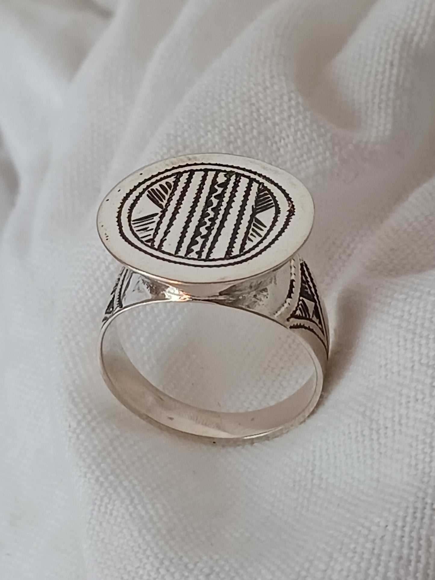 Bague touareg en argent massif