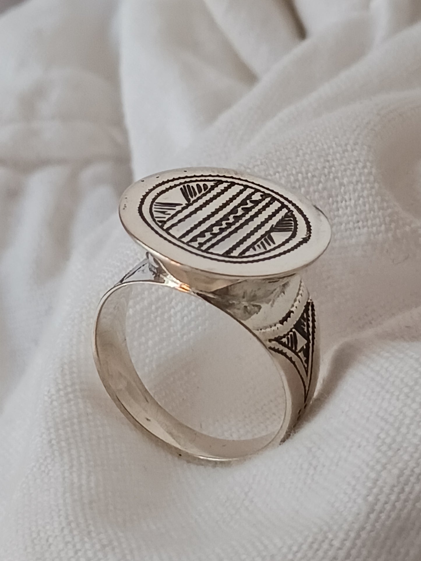 Bague touareg en argent massif