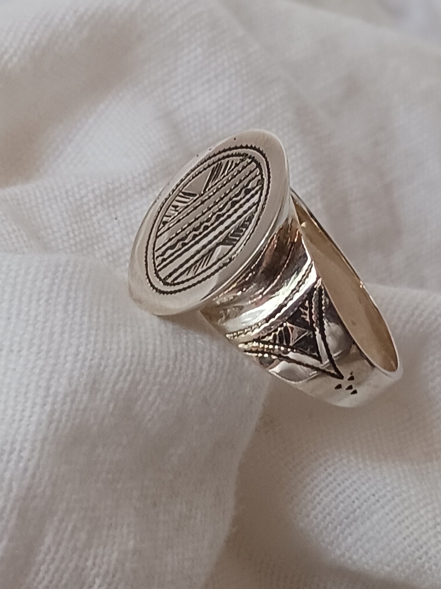 Bague touareg en argent massif