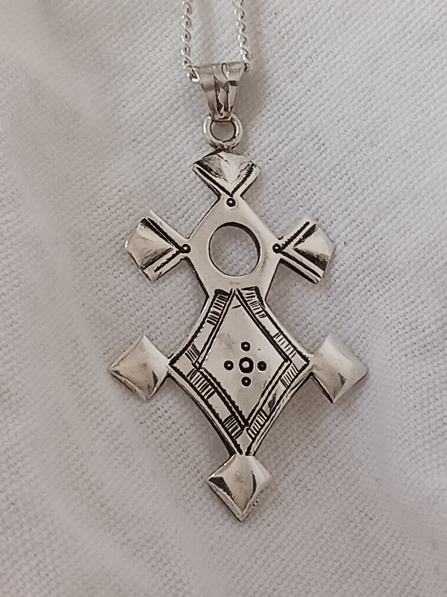 Collier Croix touareg en argent massif