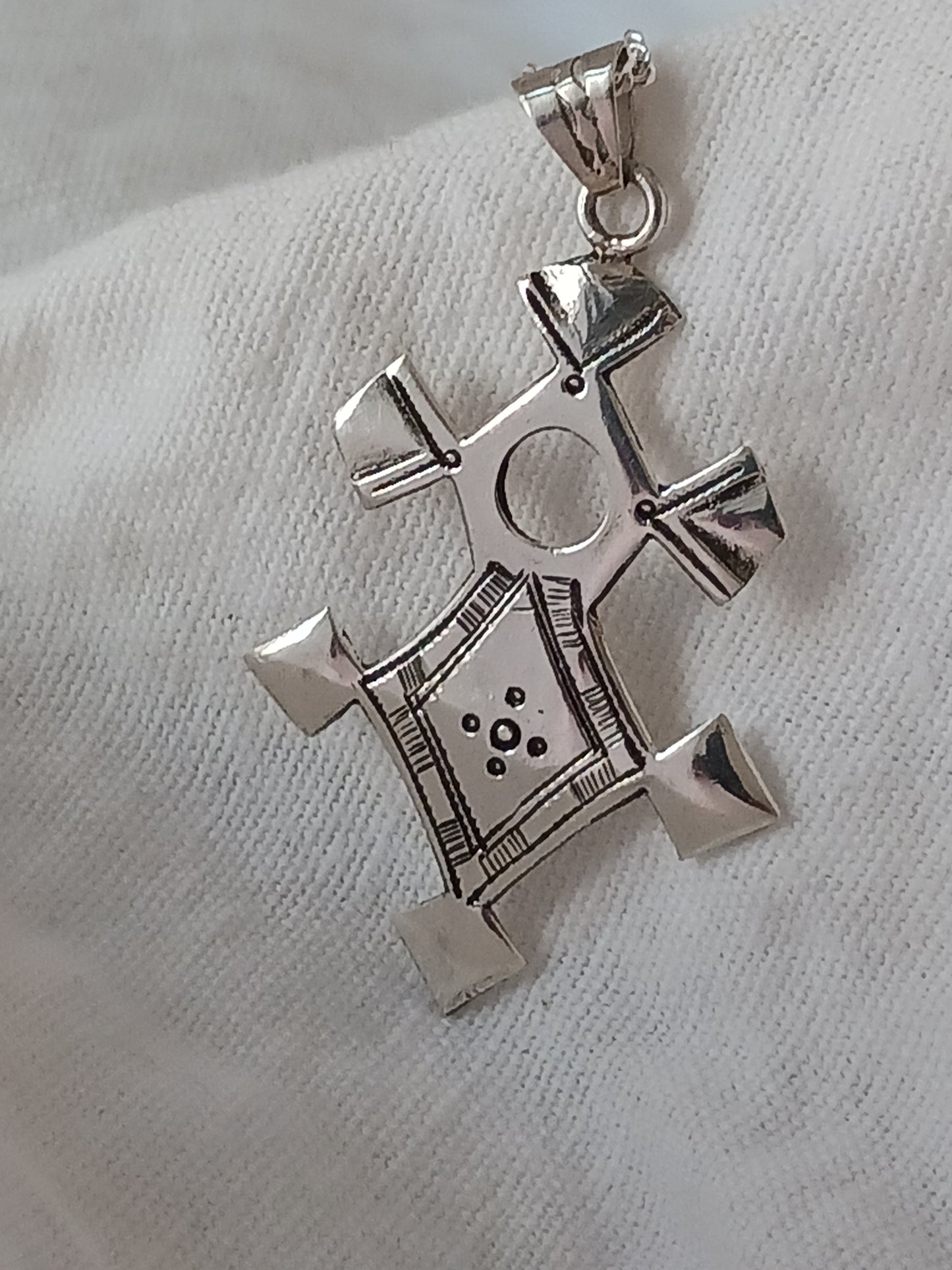 Collier Croix touareg en argent massif