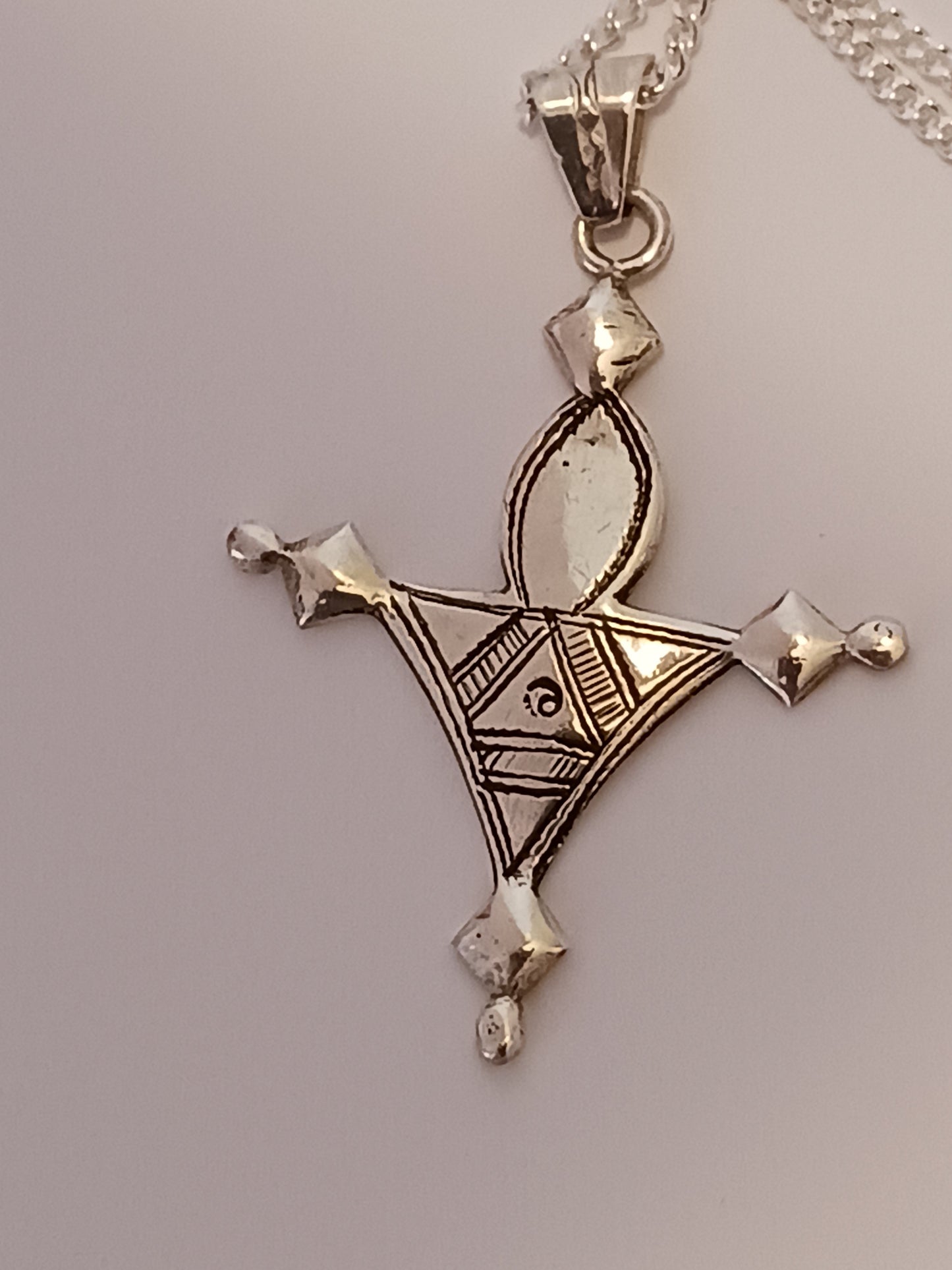 Collier Croix touareg en argent massif