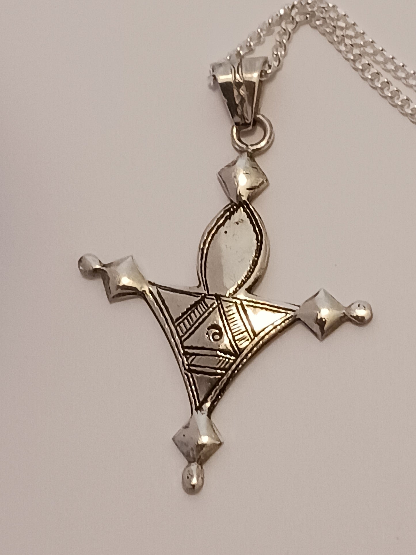 Collier Croix touareg en argent massif