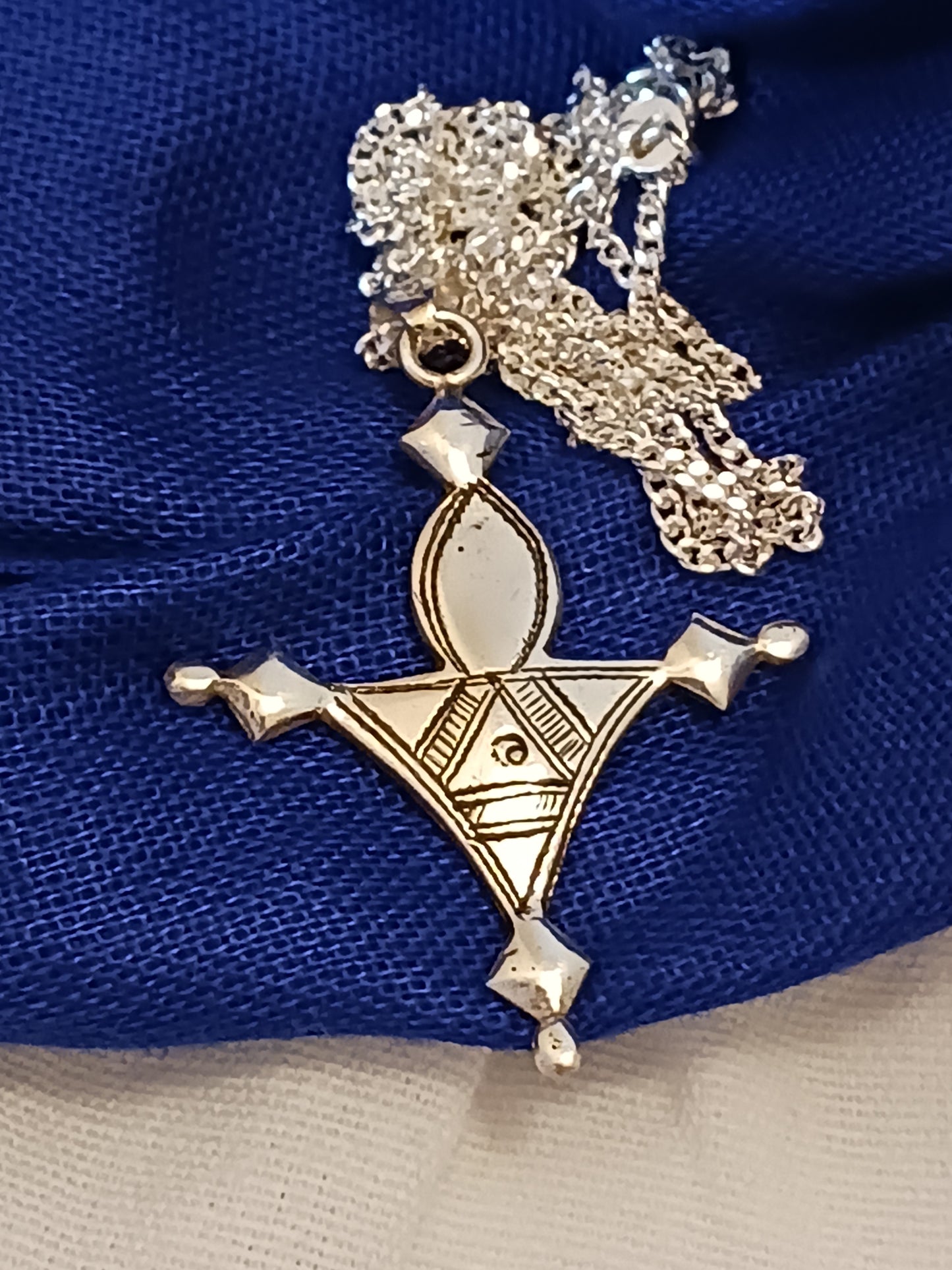 Collier Croix touareg en argent massif
