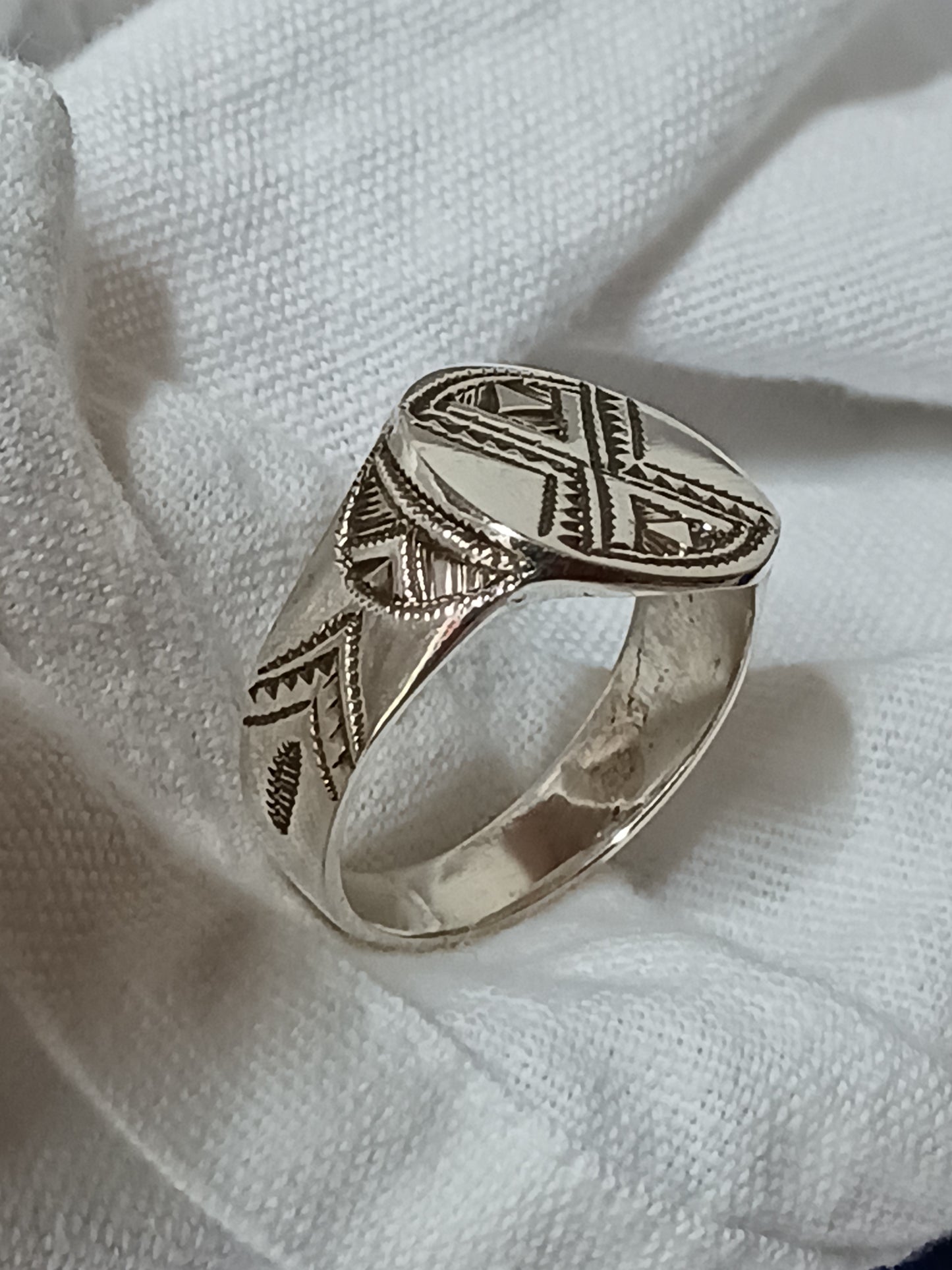 Bague touareg en argent massif