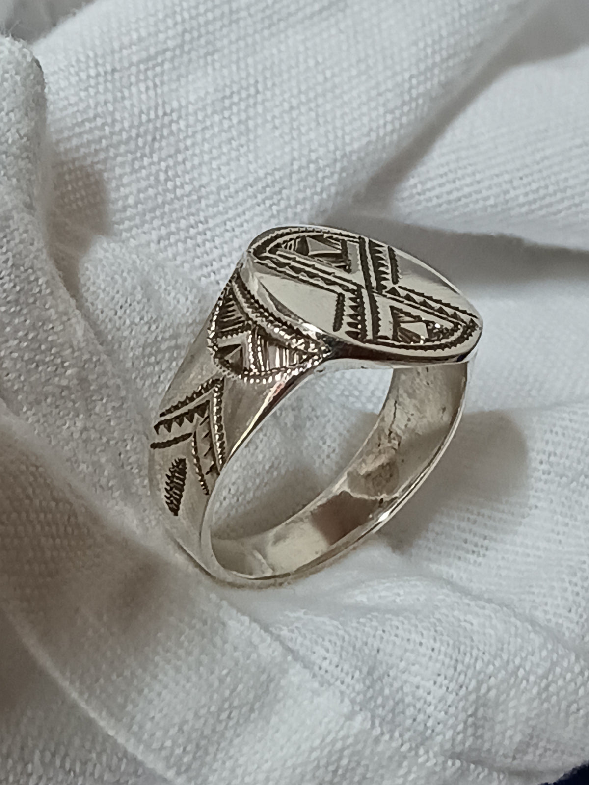 Bague touareg en argent massif