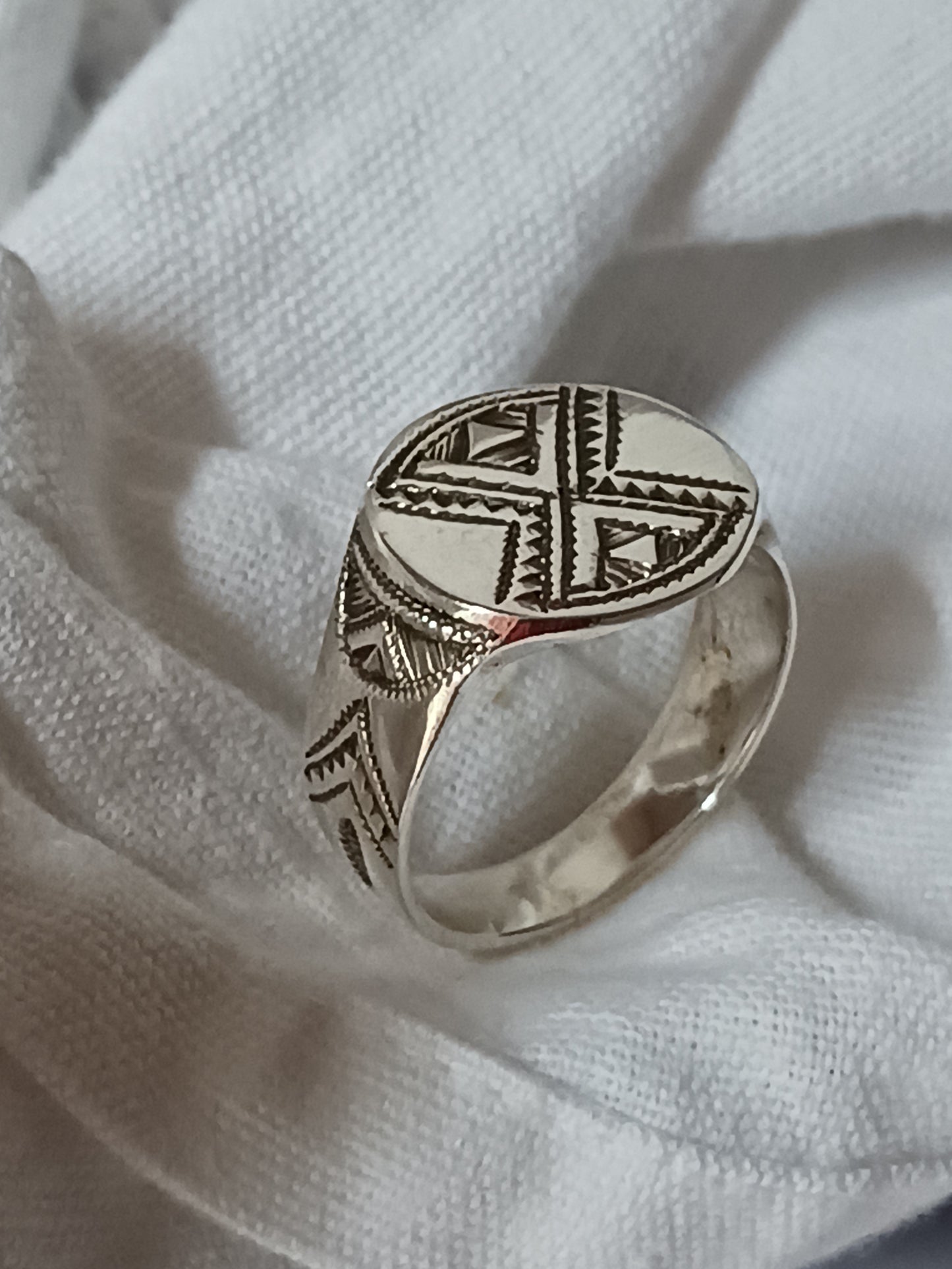 Bague touareg en argent massif
