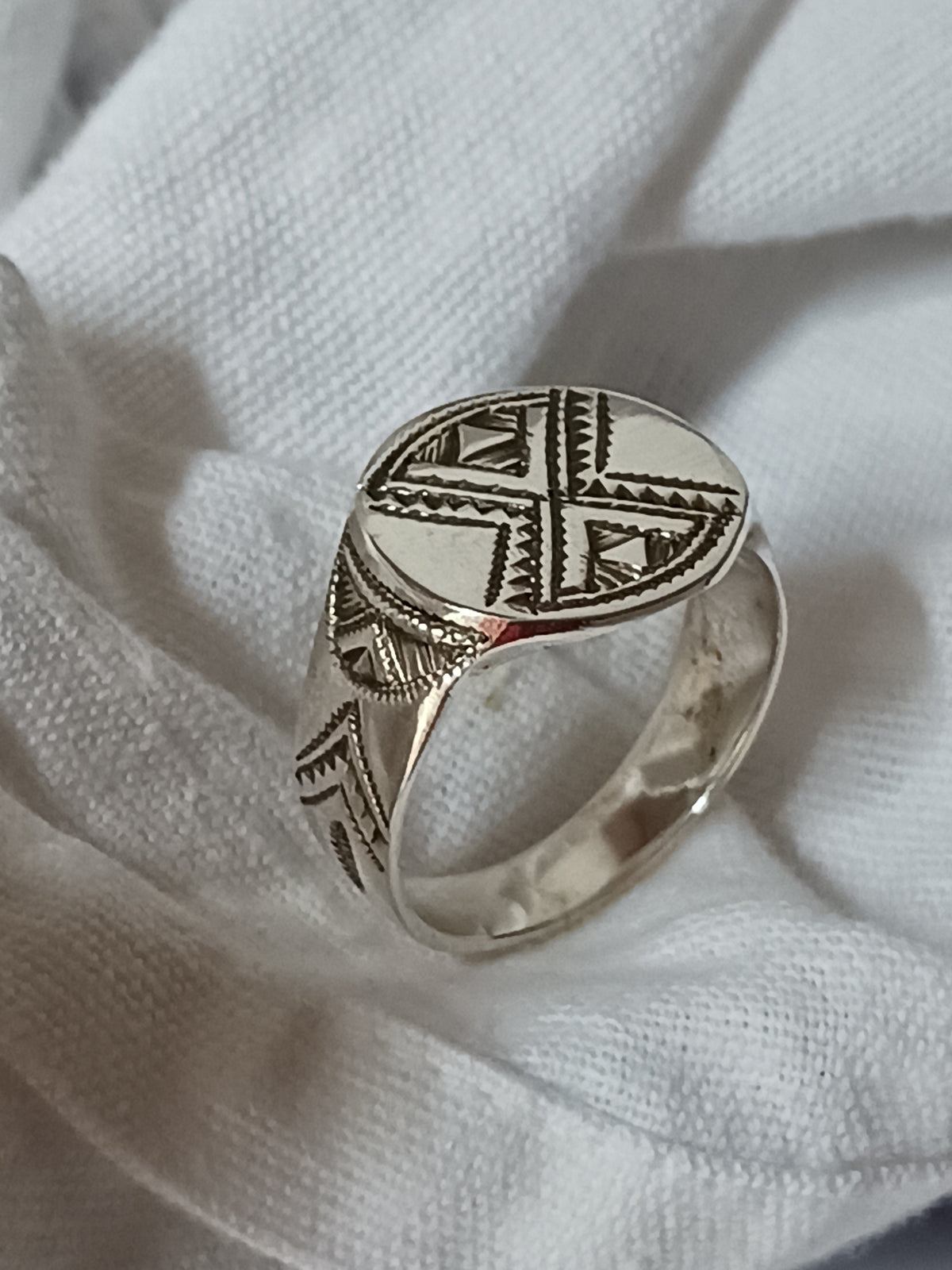 Bague touareg en argent massif