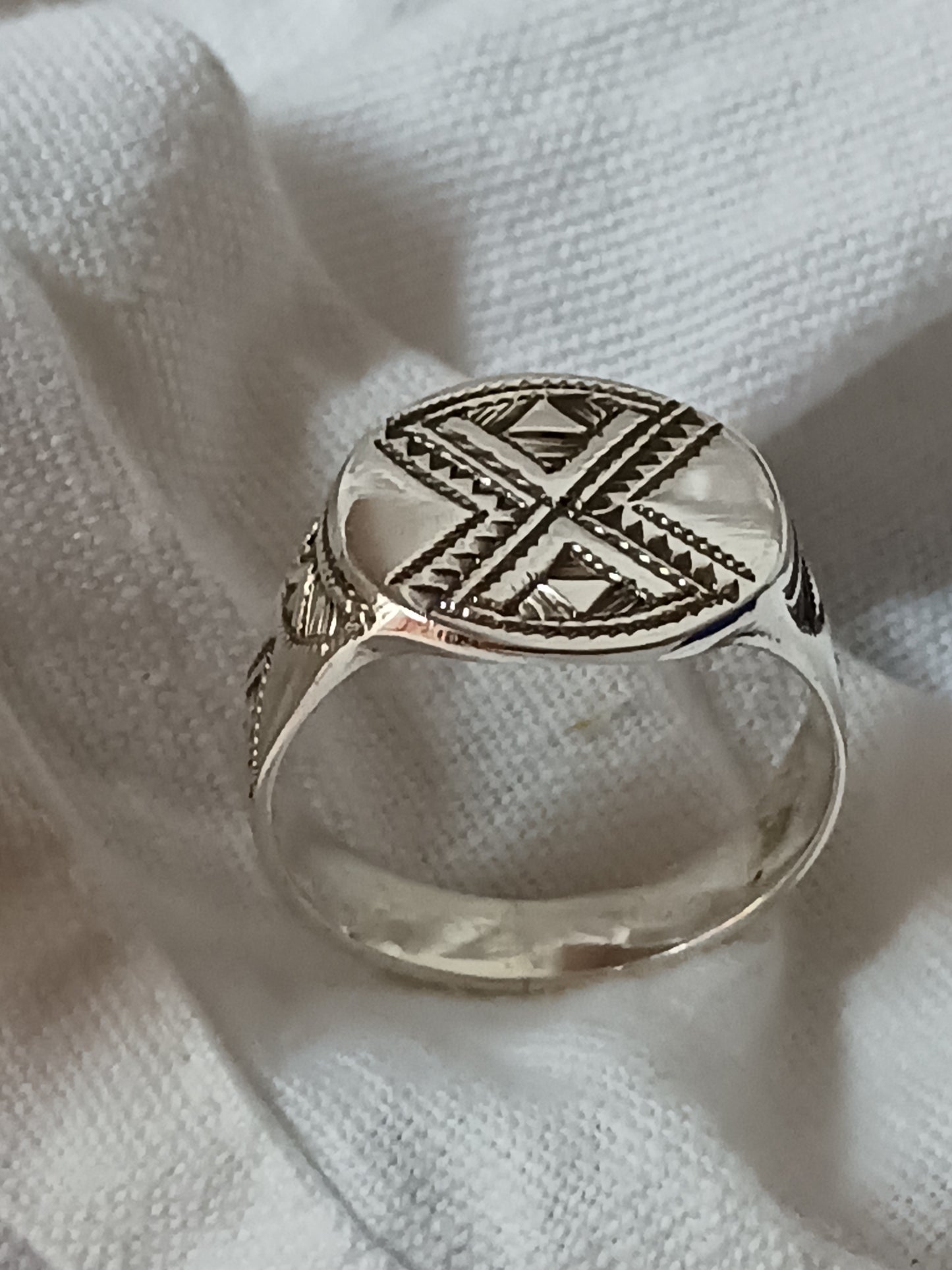 Bague touareg en argent massif