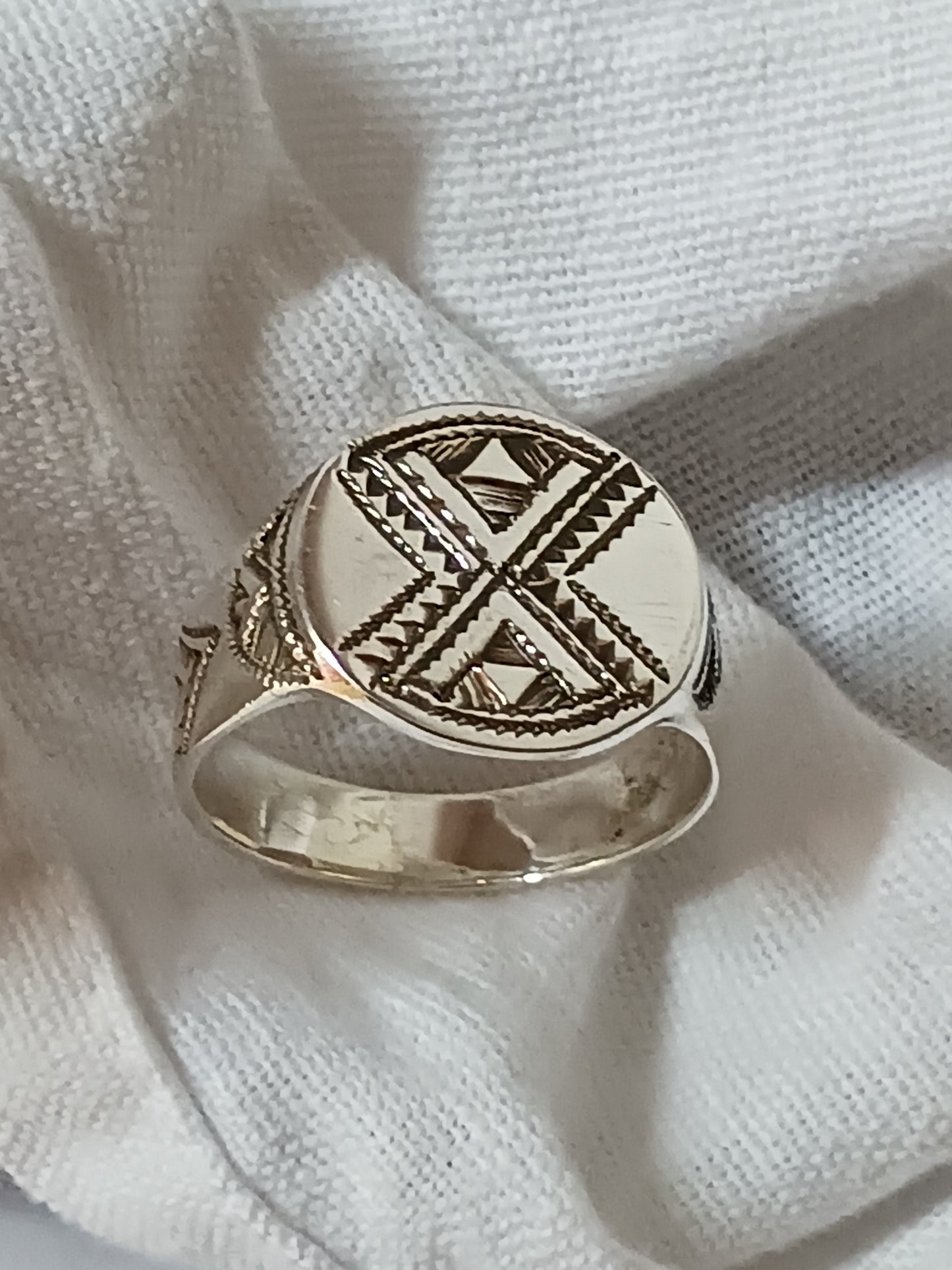 Bague touareg en argent massif
