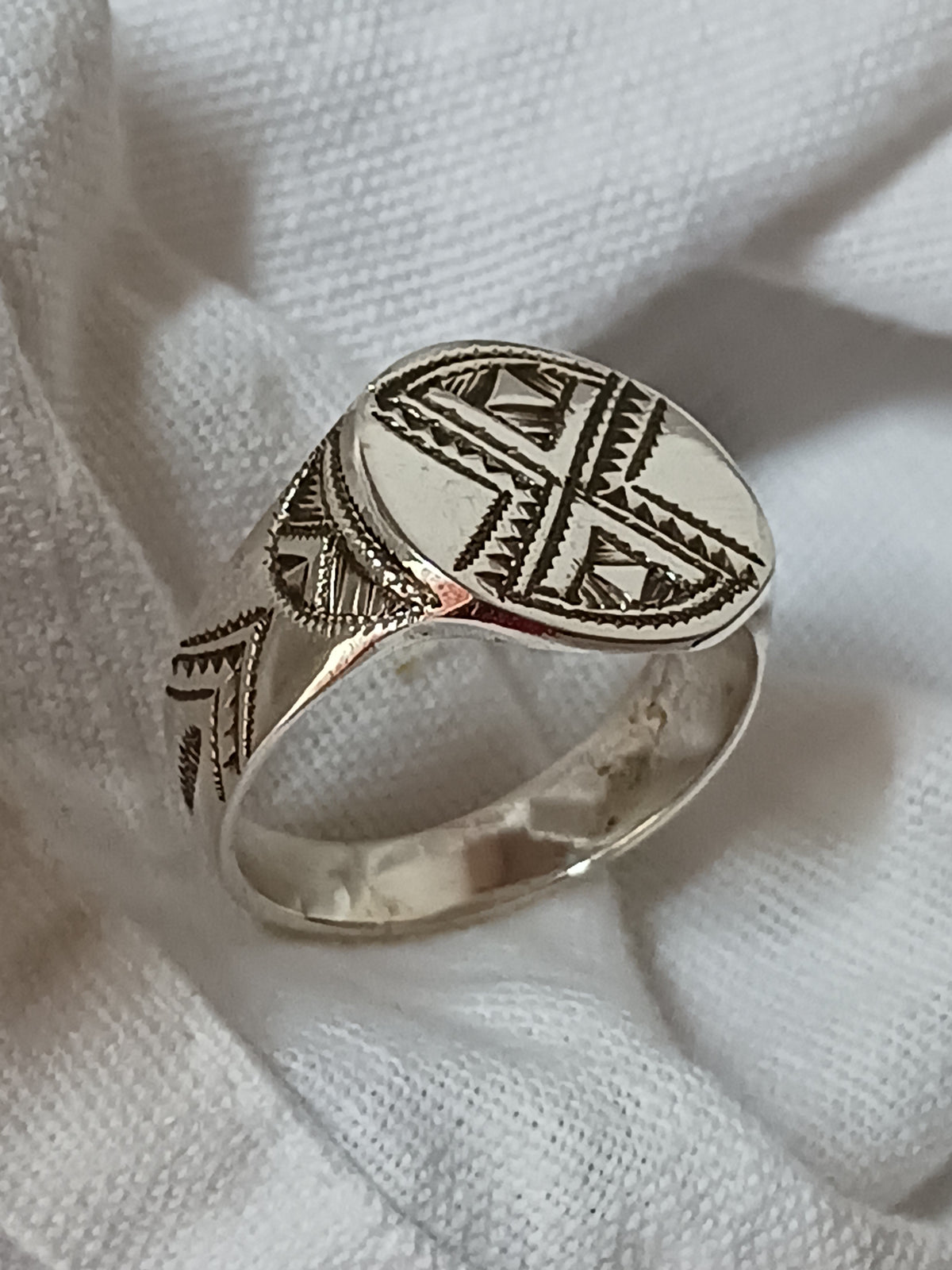 Bague touareg en argent massif