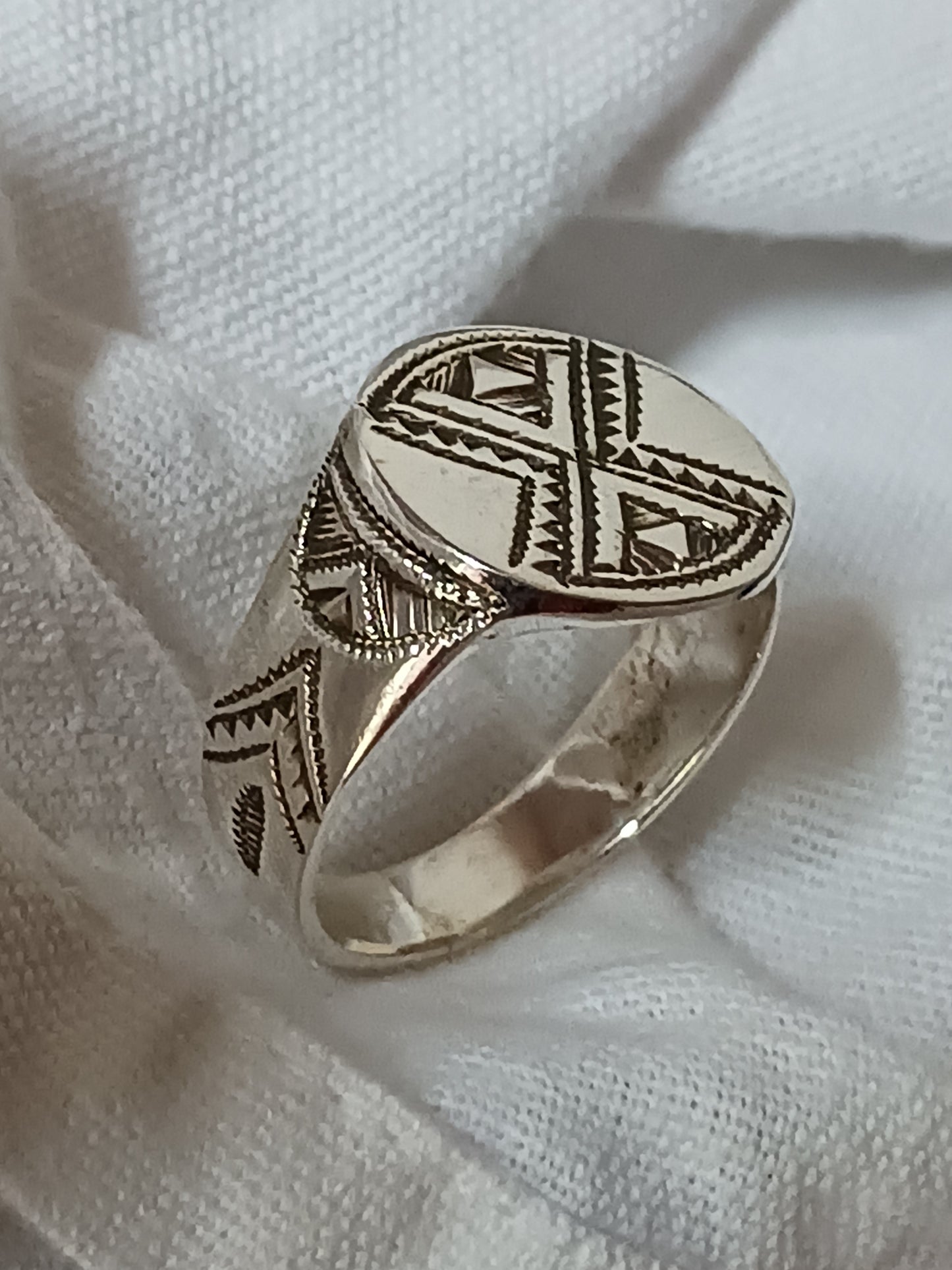 Bague touareg en argent massif
