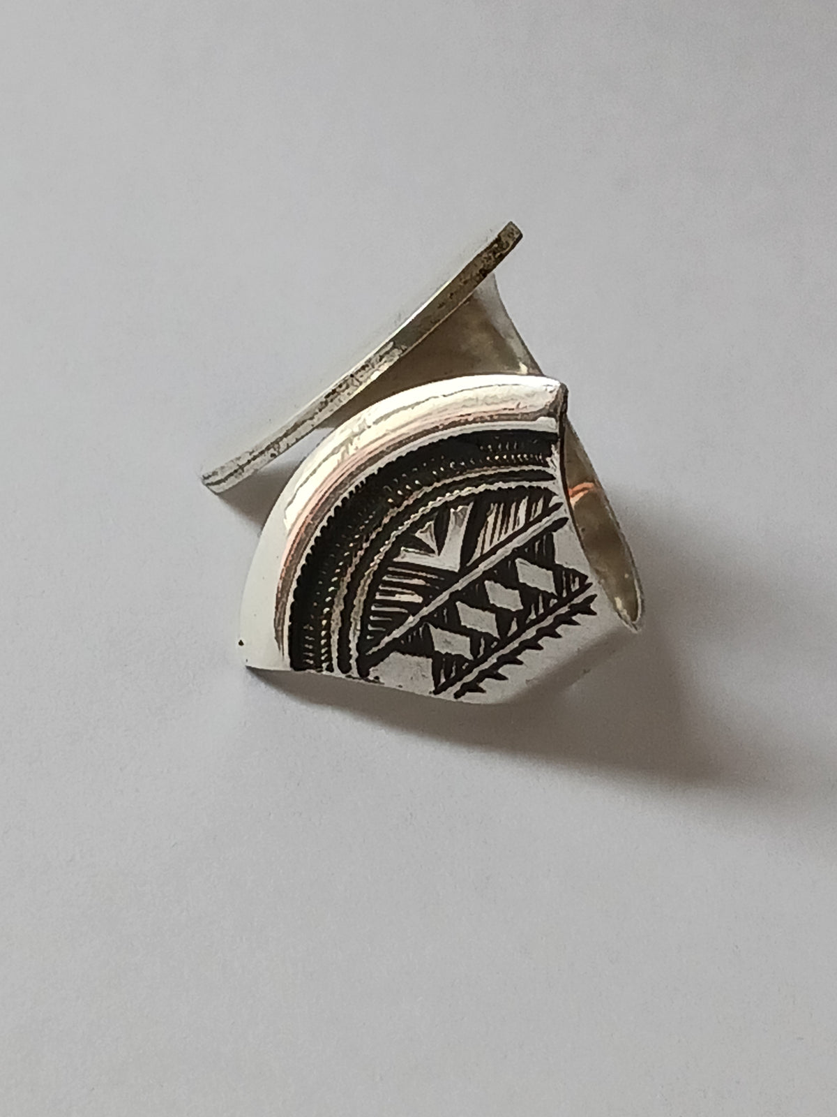 Bague touareg en argent massif