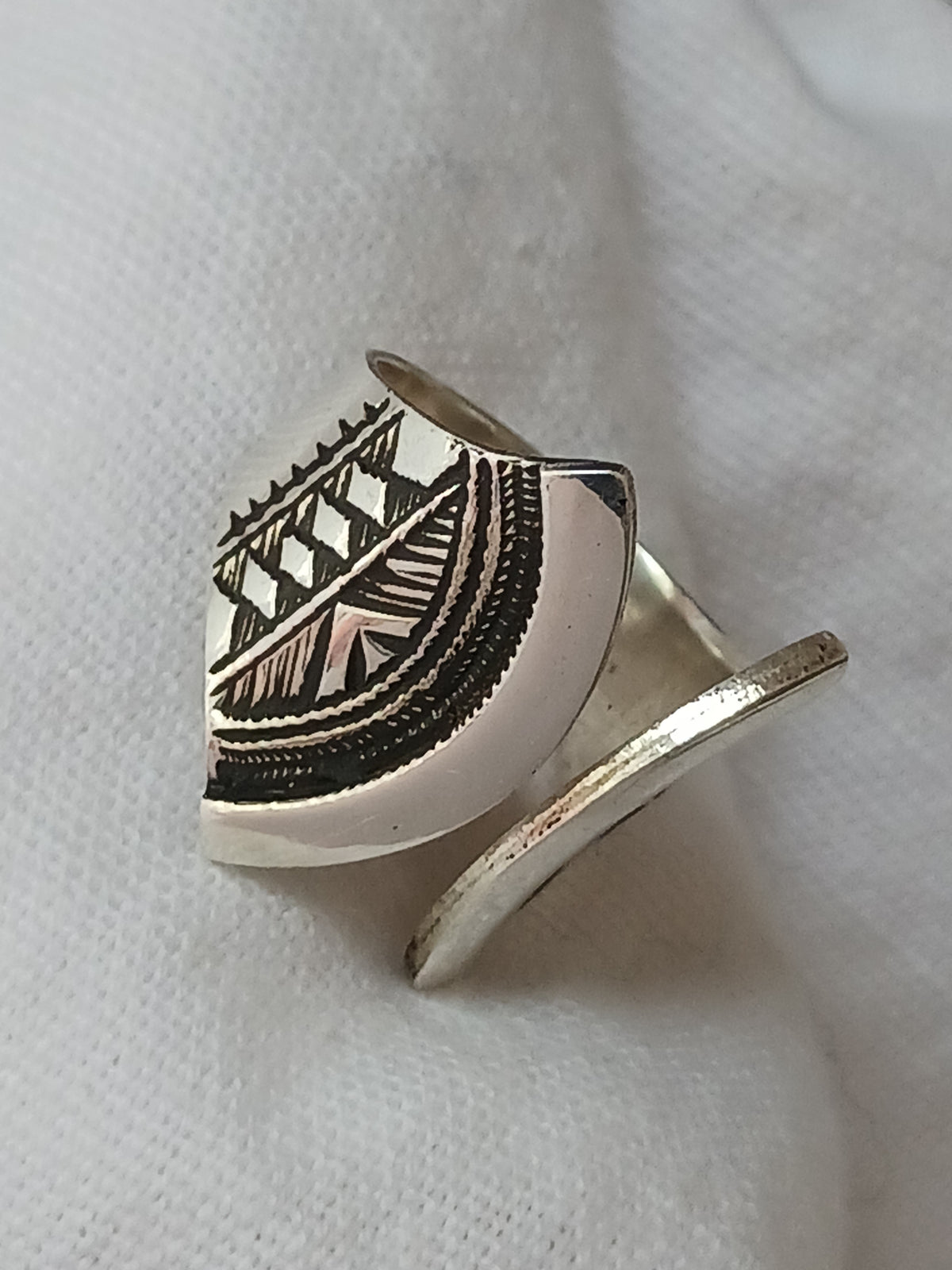 Bague touareg en argent massif