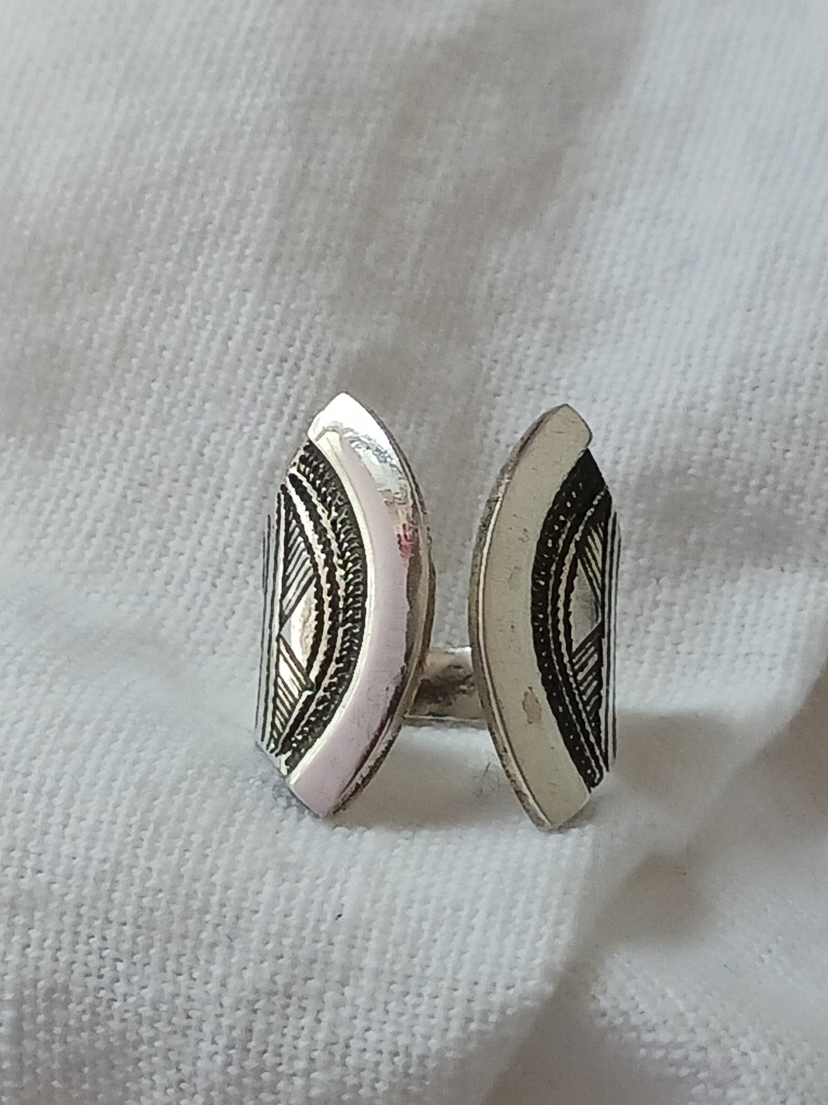Bague touareg en argent massif