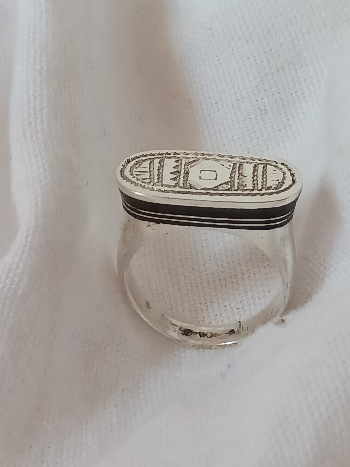 Bague touareg en argent massif