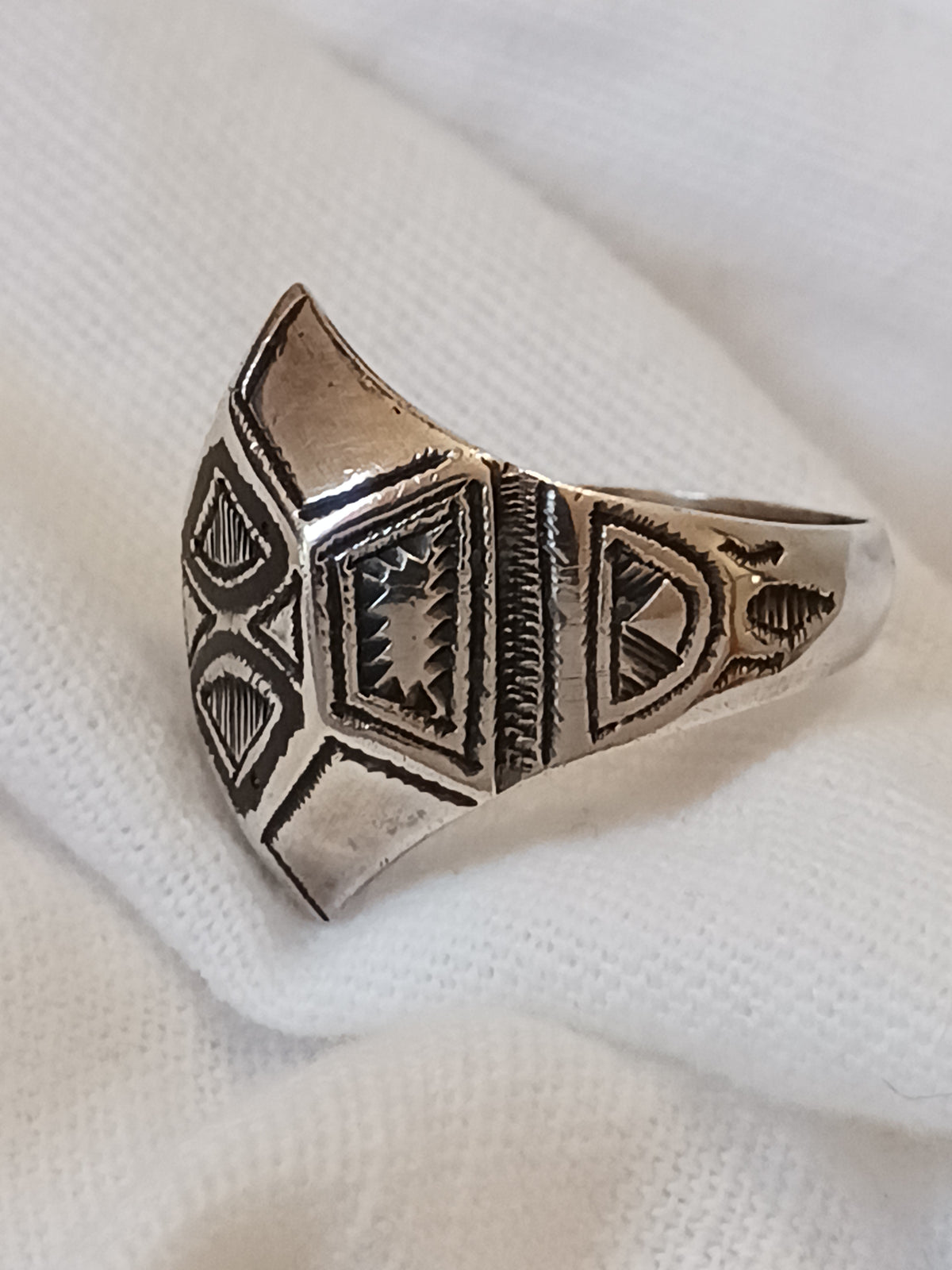 Bague touareg en argent massif