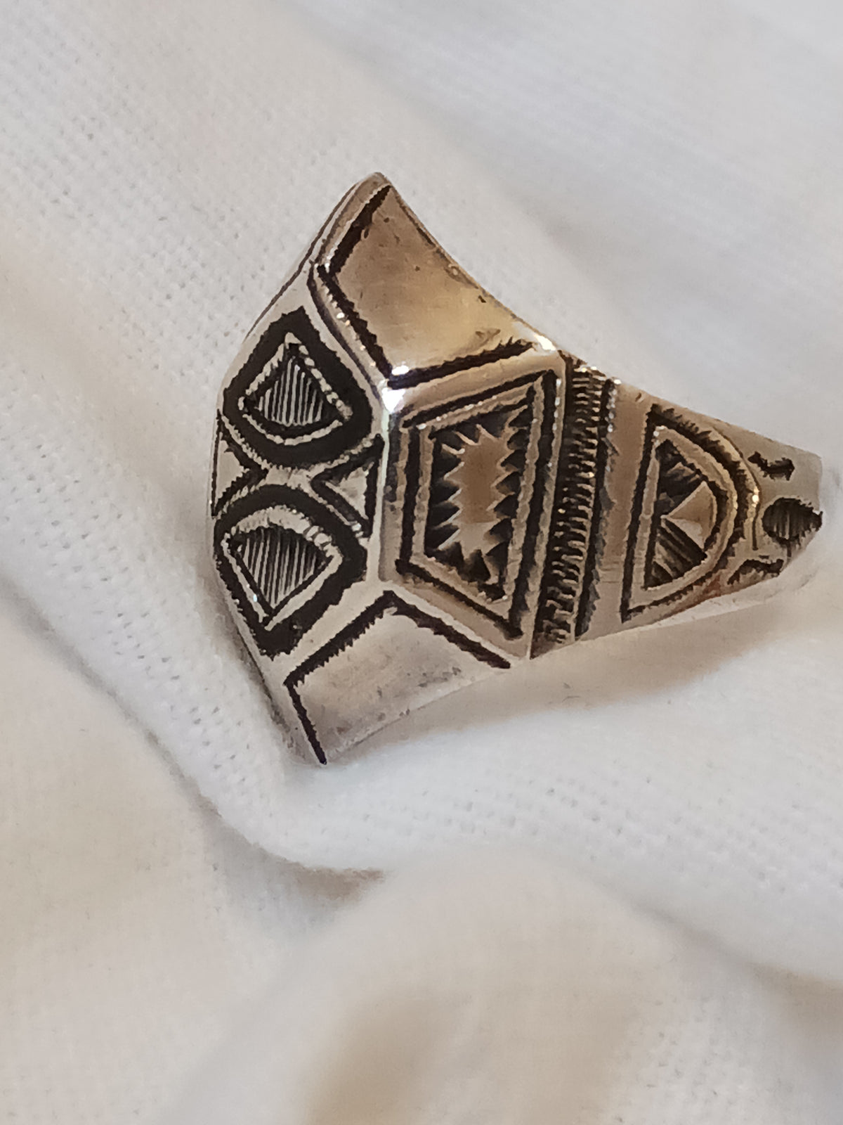 Bague touareg en argent massif