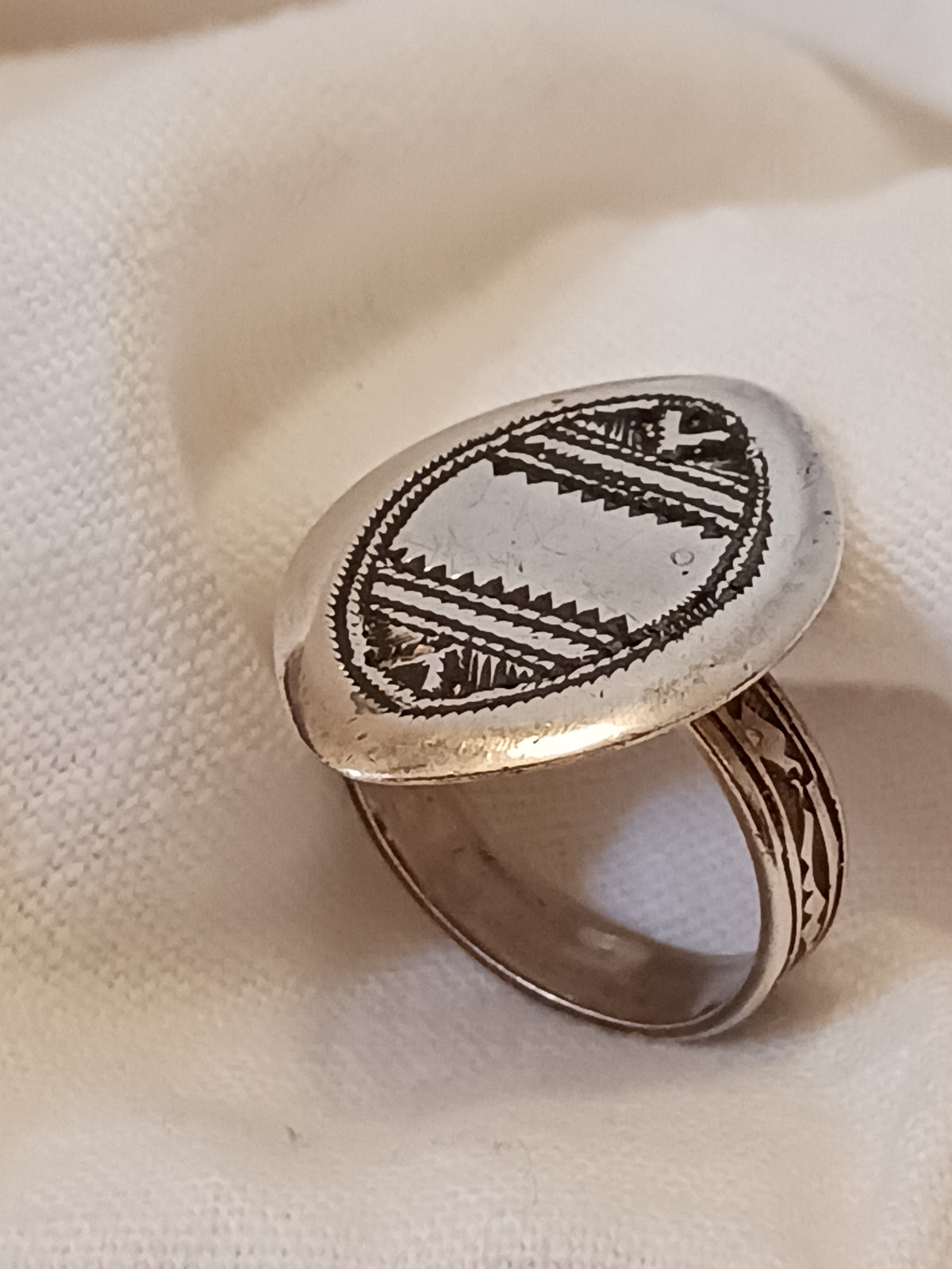 Bague touareg en argent massif