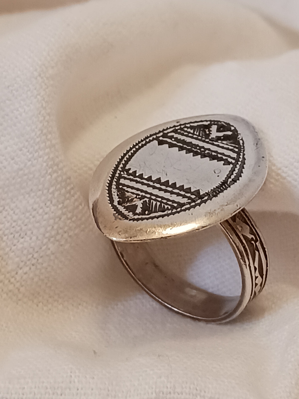 Bague touareg en argent massif