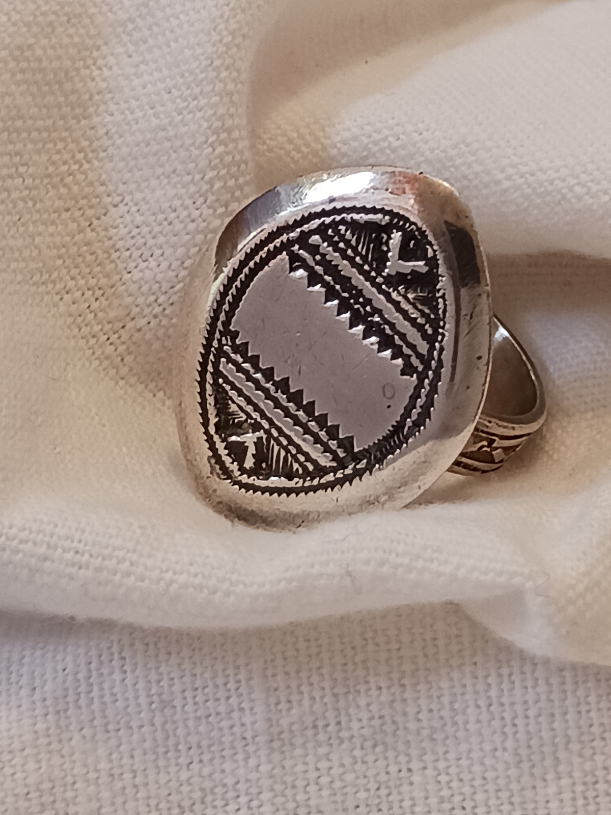 Bague touareg en argent massif