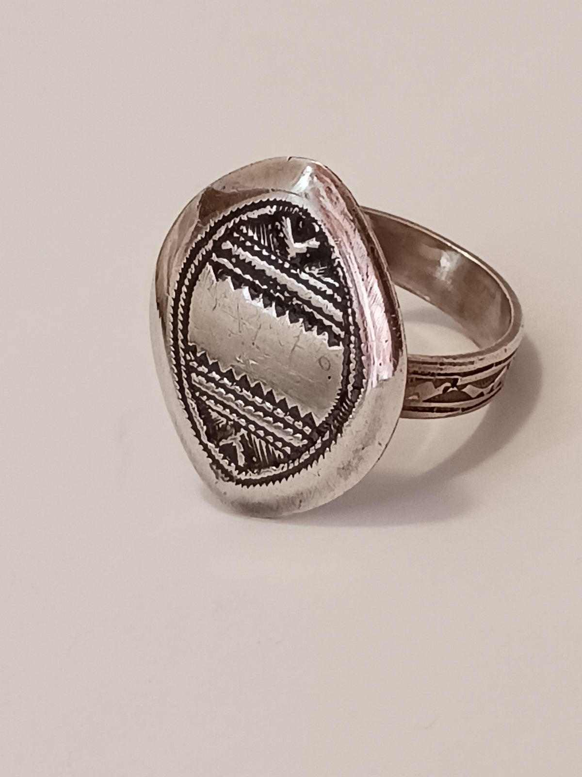 Bague touareg en argent massif