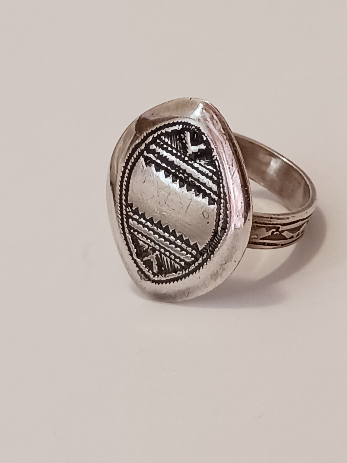 Bague touareg en argent massif