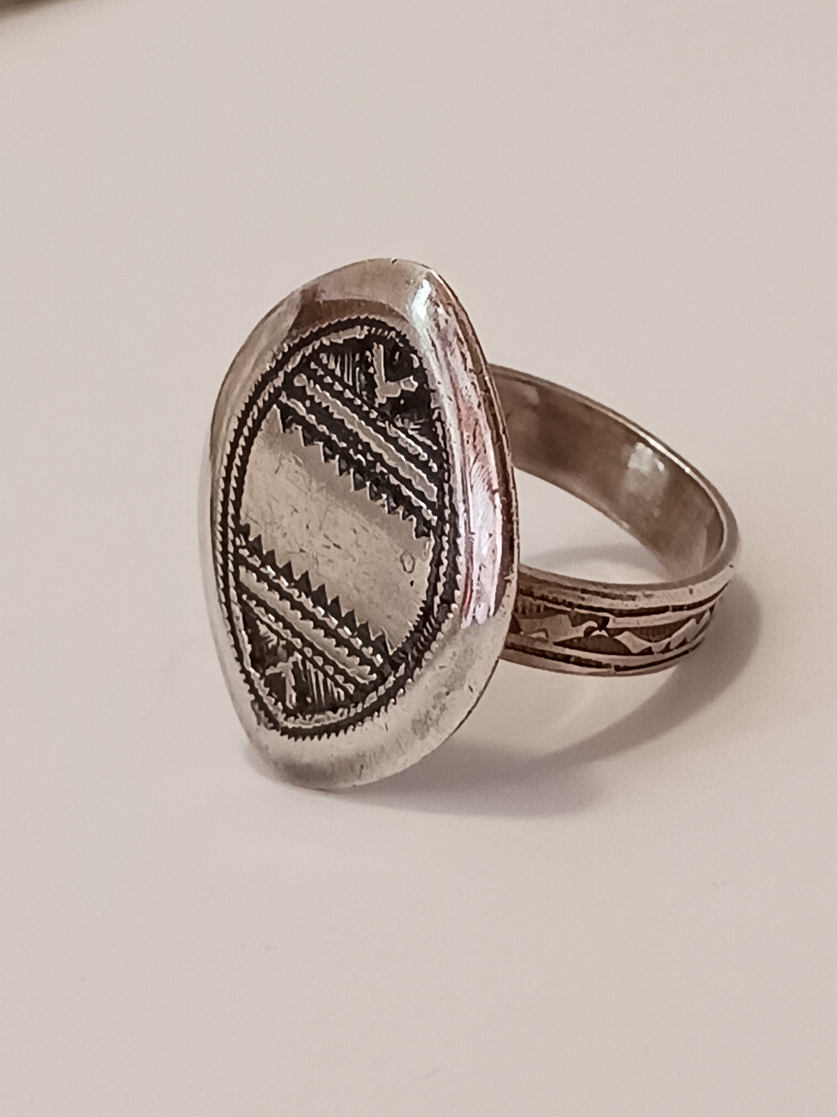 Bague touareg en argent massif